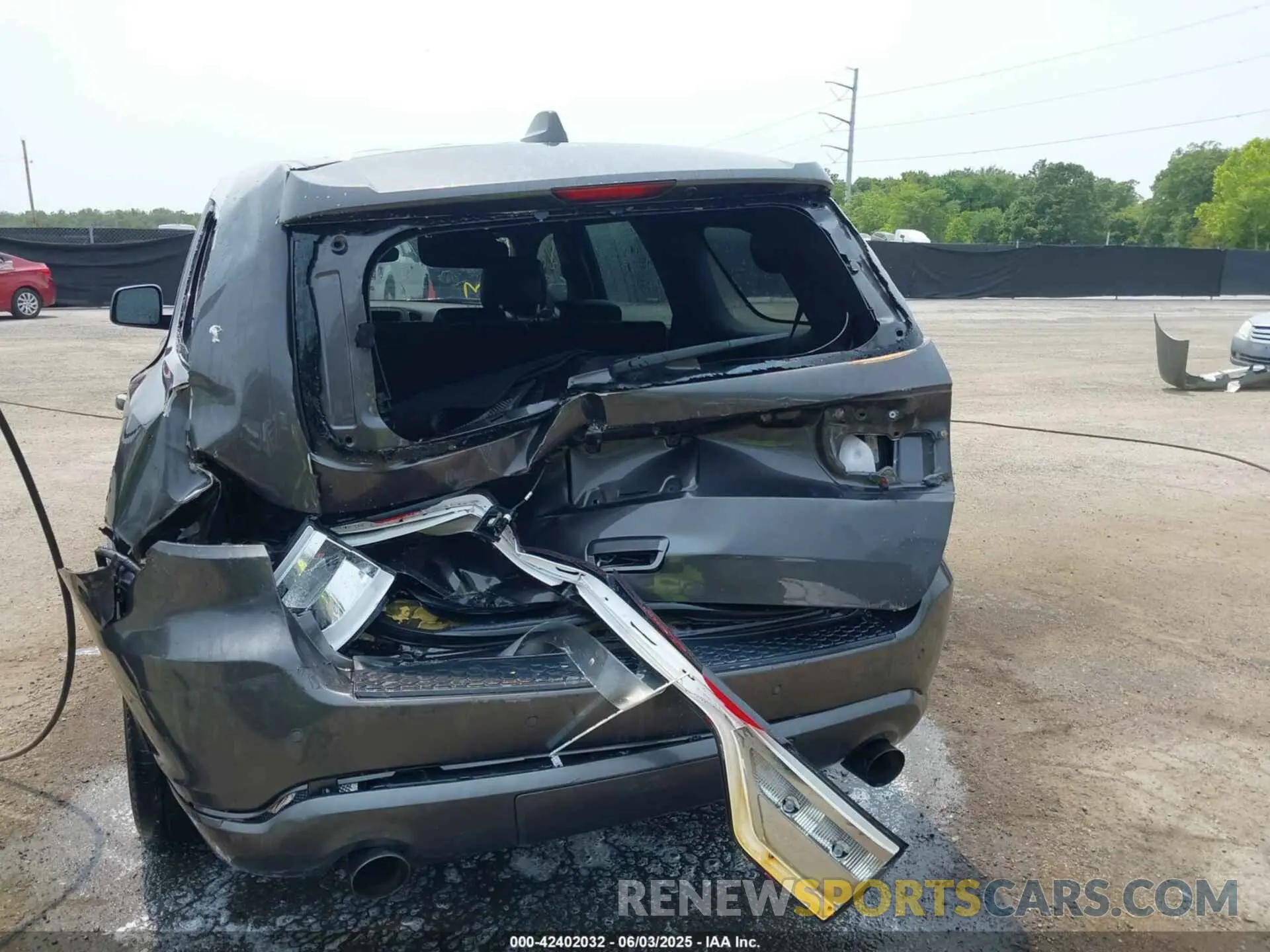 6 Photograph of a damaged car 1C4SDJCT7LC170674 DODGE DURANGO 2020
