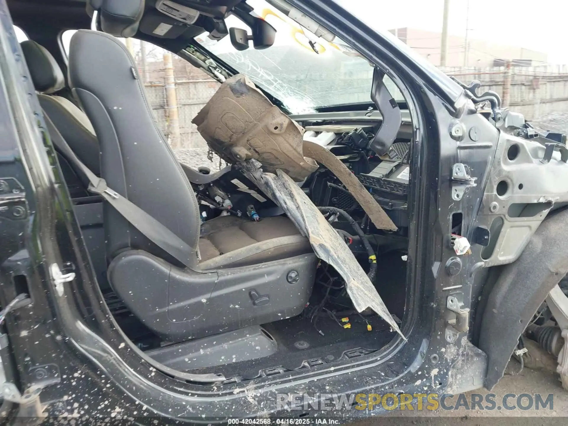 5 Photograph of a damaged car 1C4SDJCT9LC394996 DODGE DURANGO 2020