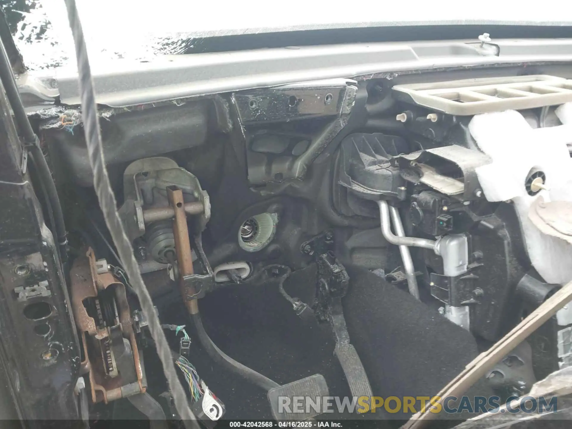 7 Photograph of a damaged car 1C4SDJCT9LC394996 DODGE DURANGO 2020