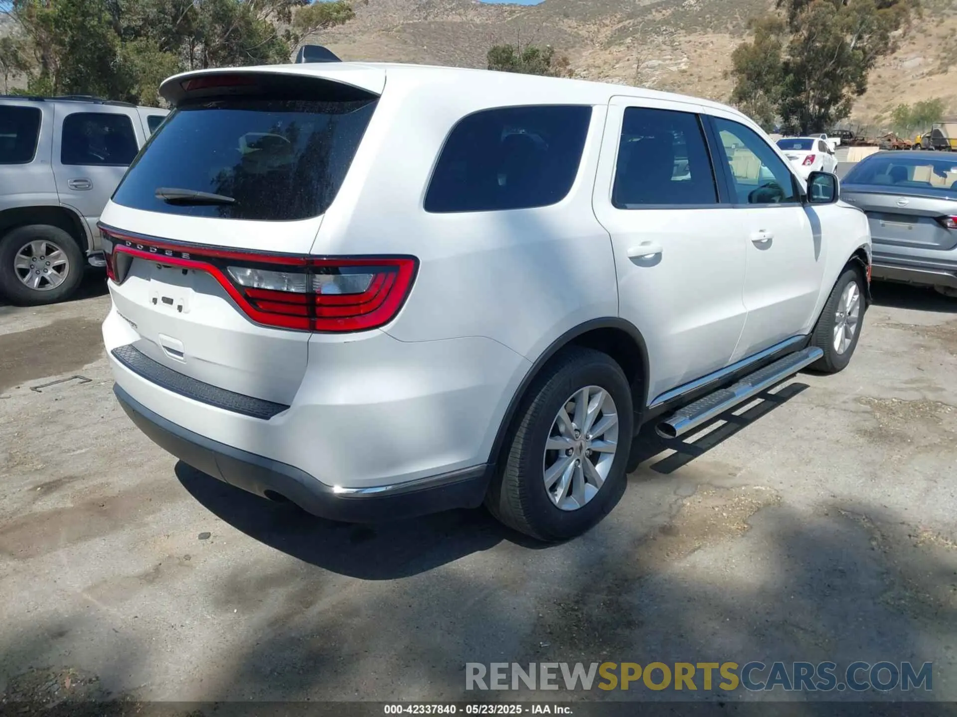 4 Photograph of a damaged car 1C4RDHAG9MC554504 DODGE DURANGO 2021