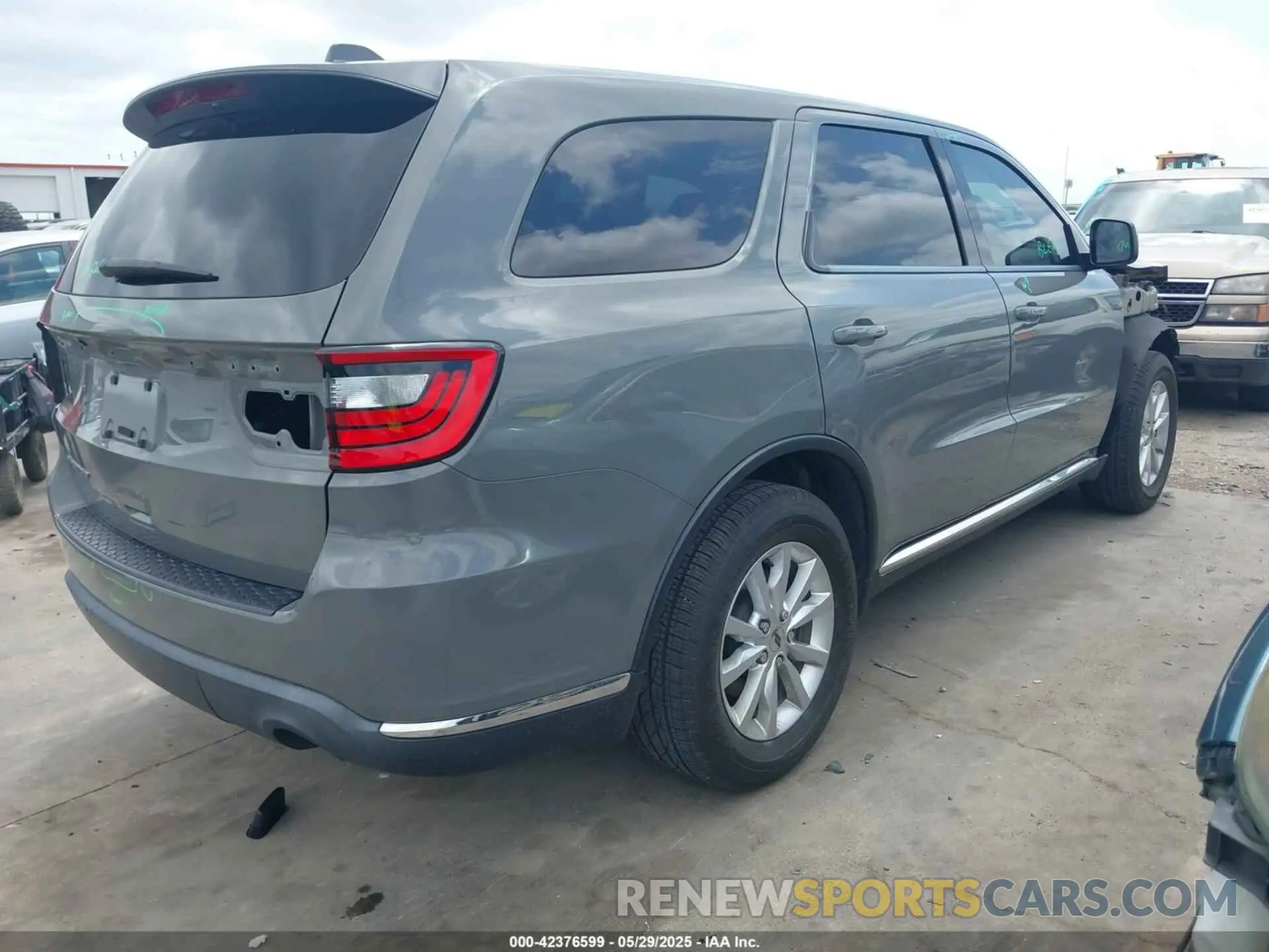 4 Photograph of a damaged car 1C4RDHAG9MC760583 DODGE DURANGO 2021