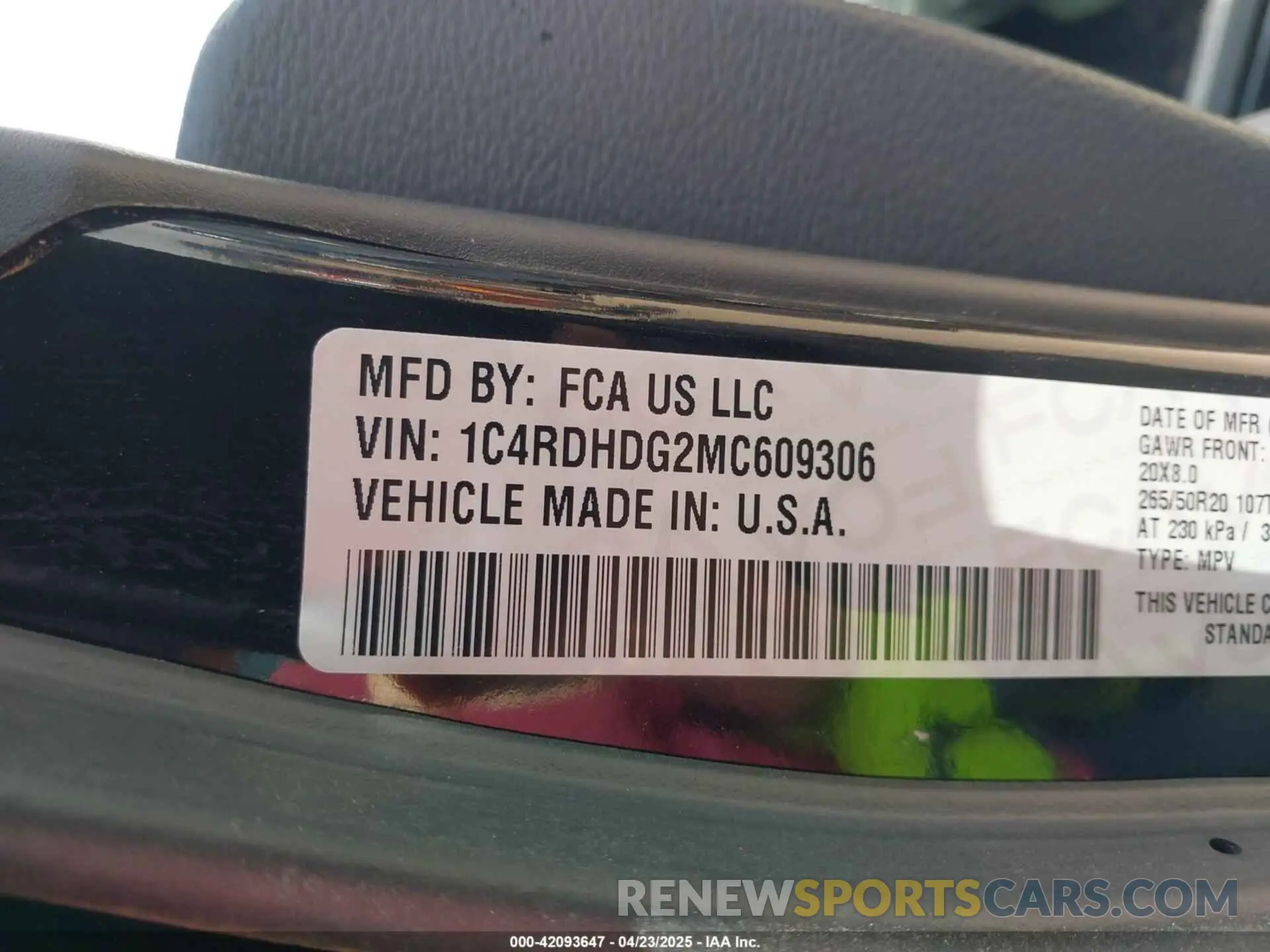 9 Photograph of a damaged car 1C4RDHDG2MC609306 DODGE DURANGO 2021