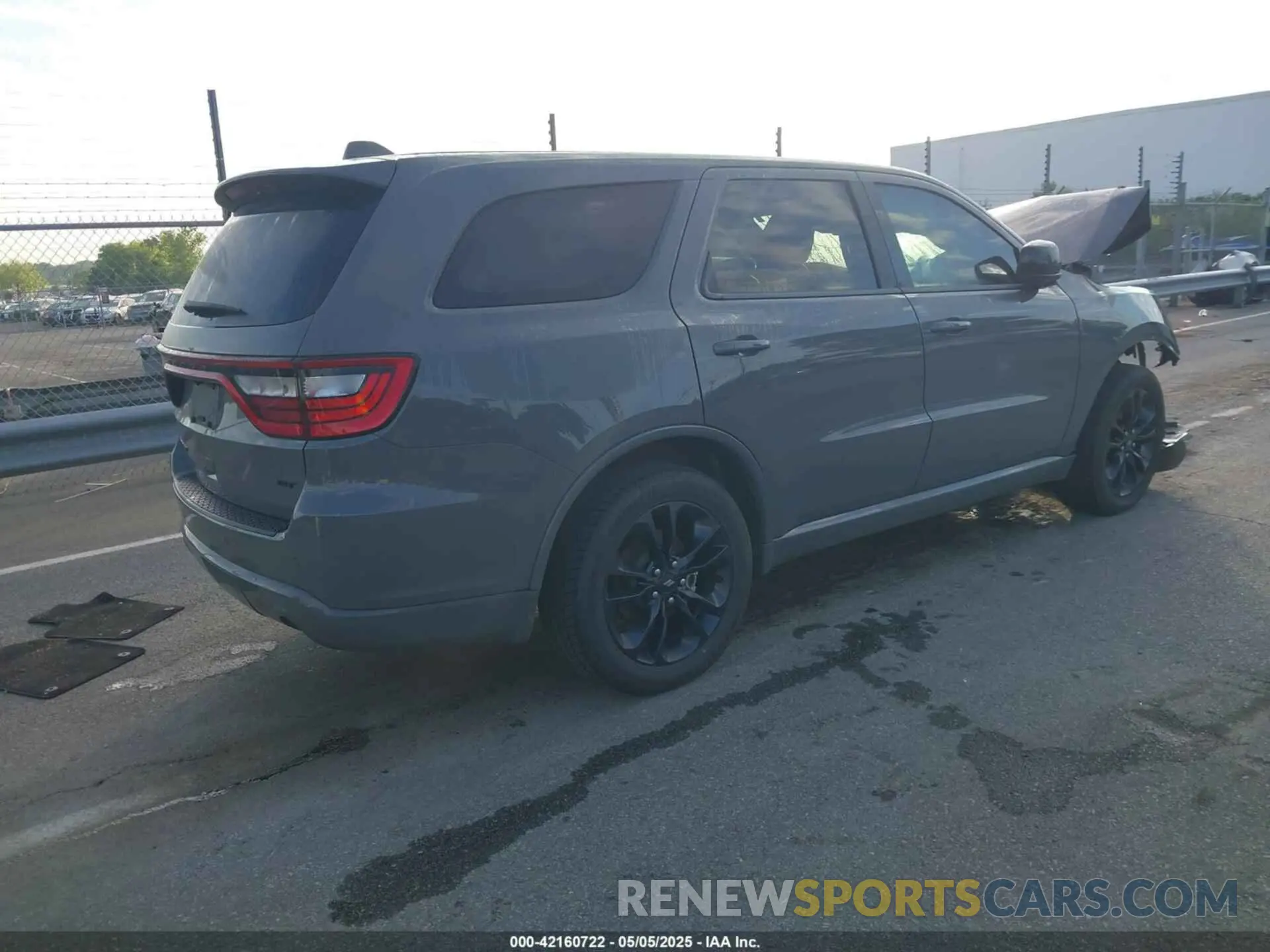 4 Photograph of a damaged car 1C4RDHDG4MC750121 DODGE DURANGO 2021