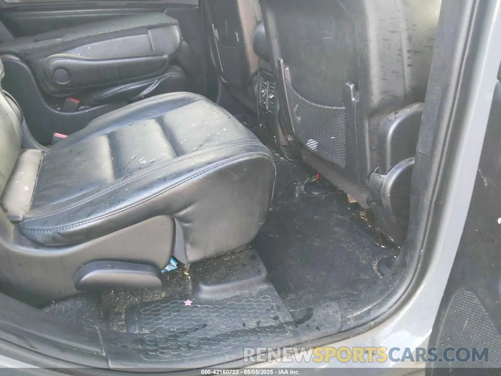 8 Photograph of a damaged car 1C4RDHDG4MC750121 DODGE DURANGO 2021