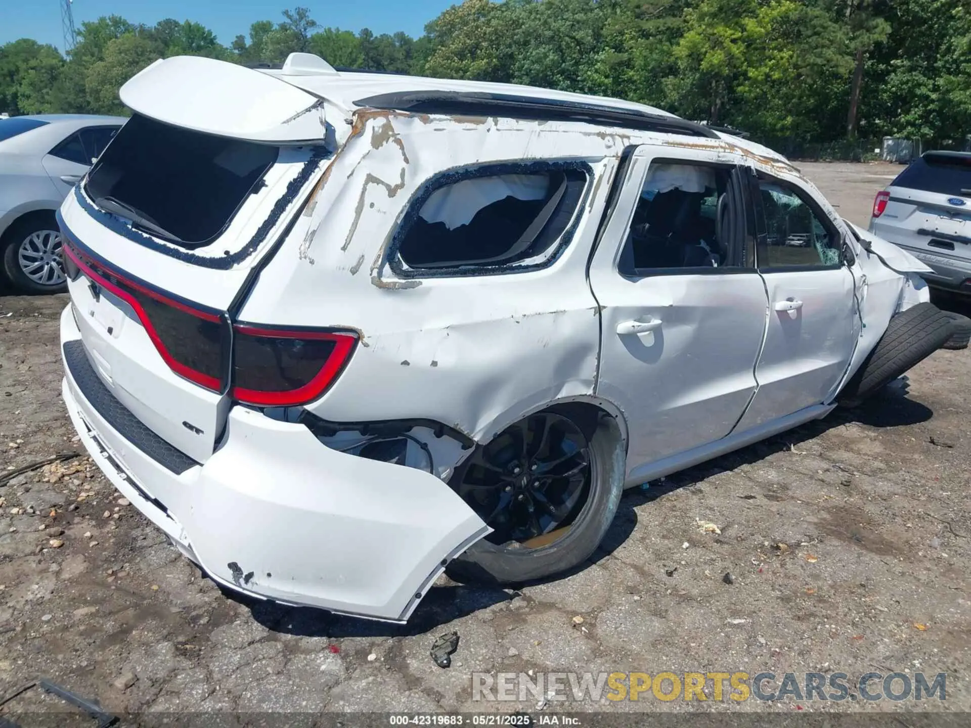 4 Photograph of a damaged car 1C4RDHDG5MC544189 DODGE DURANGO 2021