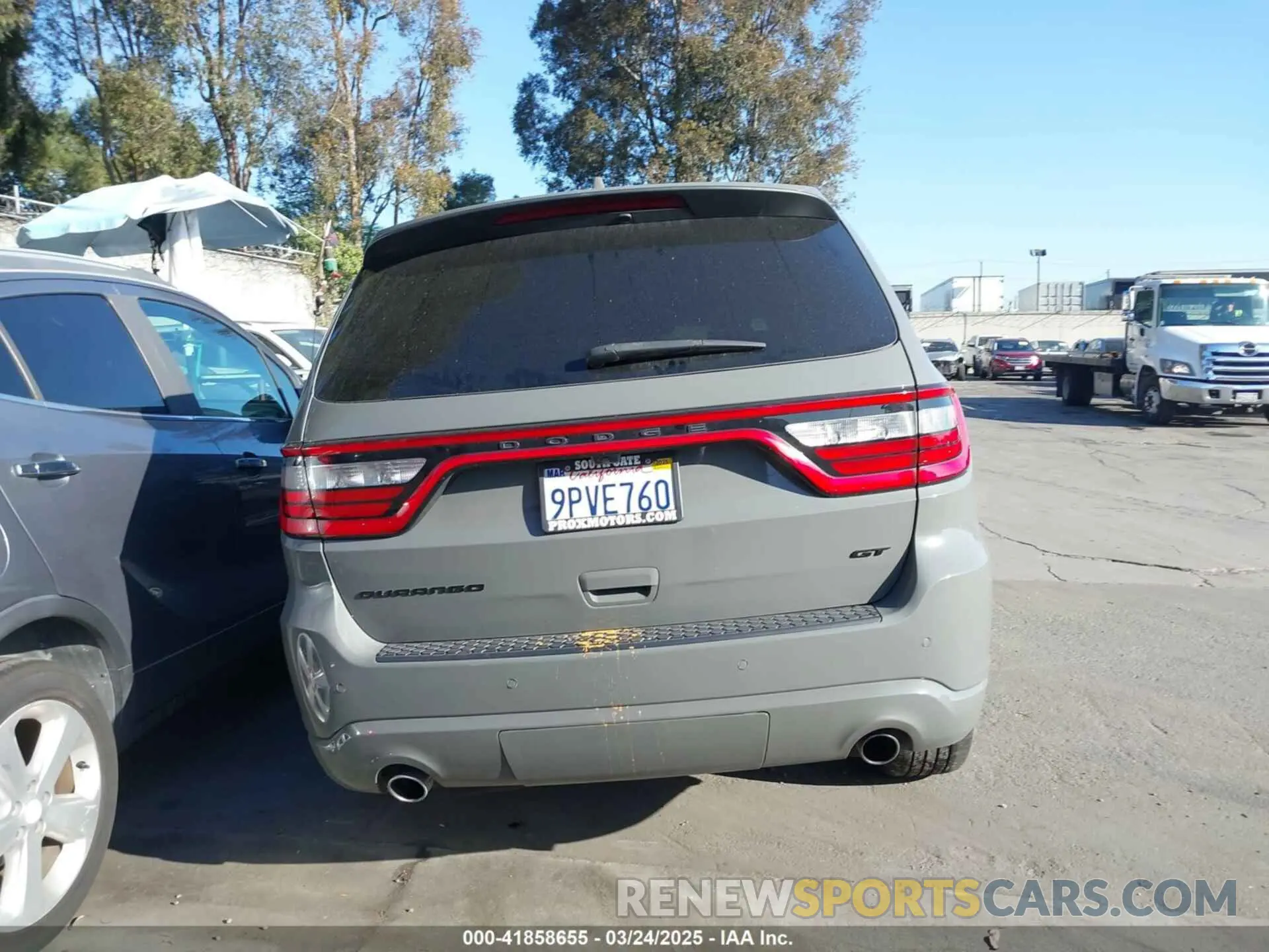 17 Photograph of a damaged car 1C4RDHDG8MC554523 DODGE DURANGO 2021