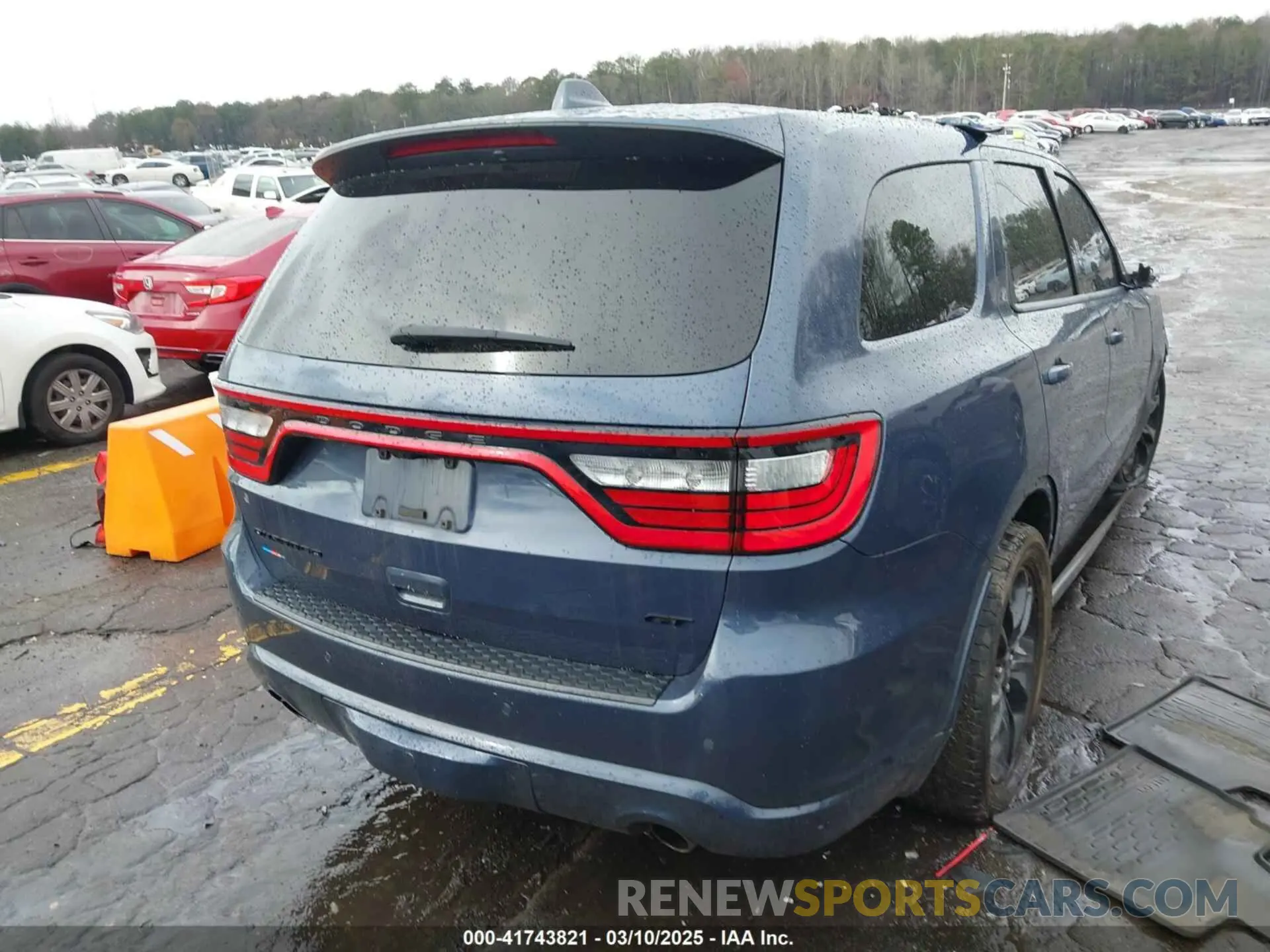 4 Photograph of a damaged car 1C4RDHDG9MC639905 DODGE DURANGO 2021