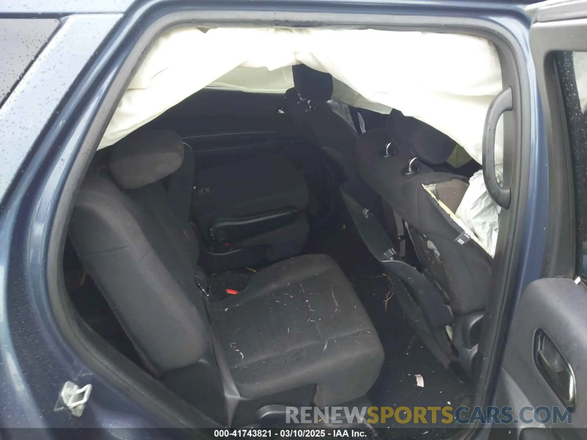 8 Photograph of a damaged car 1C4RDHDG9MC639905 DODGE DURANGO 2021