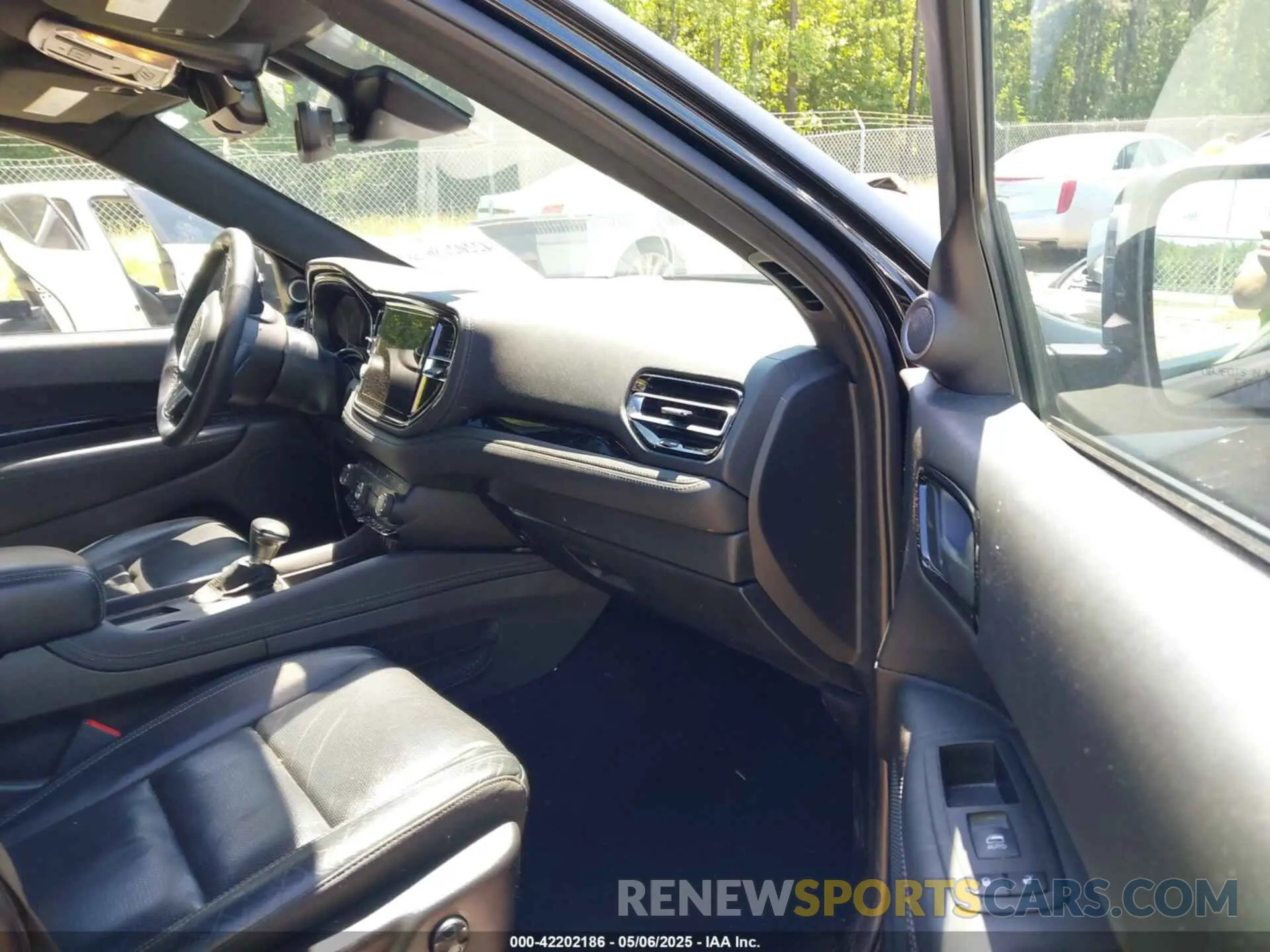 5 Photograph of a damaged car 1C4RDHEG6MC630660 DODGE DURANGO 2021