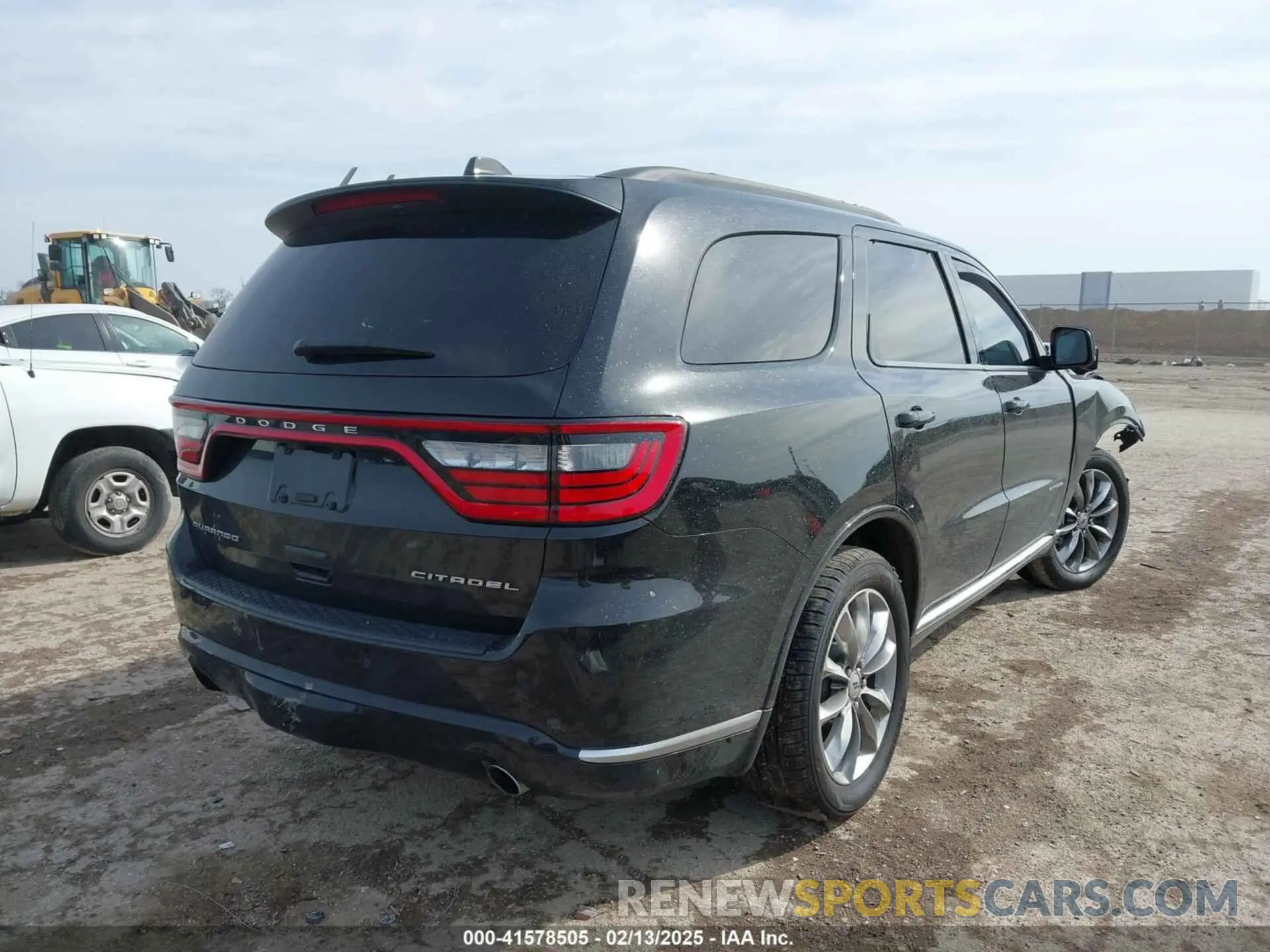 4 Photograph of a damaged car 1C4RDHEG7MC659956 DODGE DURANGO 2021