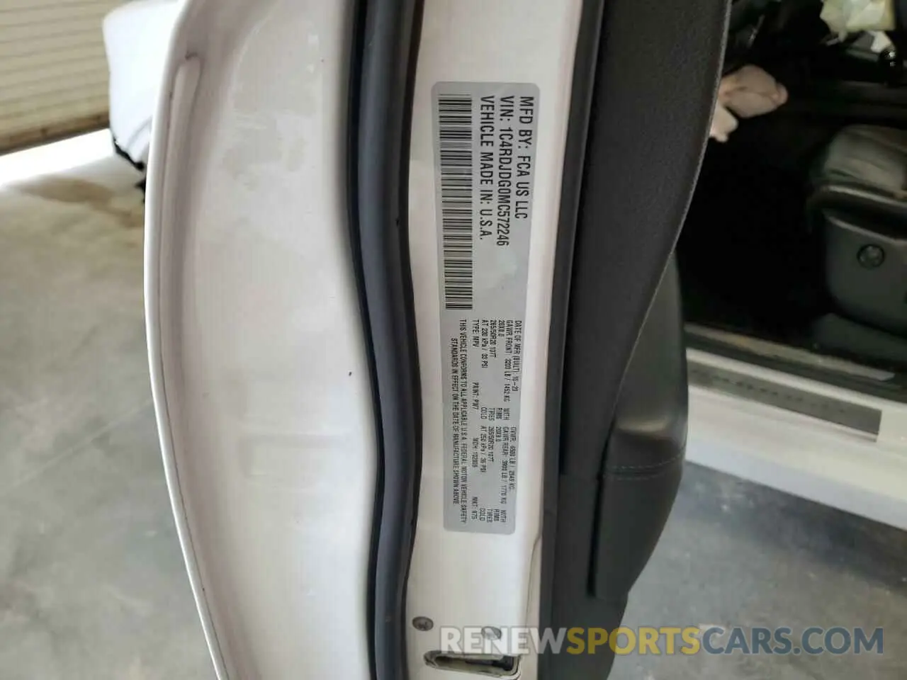 14 Photograph of a damaged car 1C4RDJDG0MC572246 DODGE DURANGO 2021