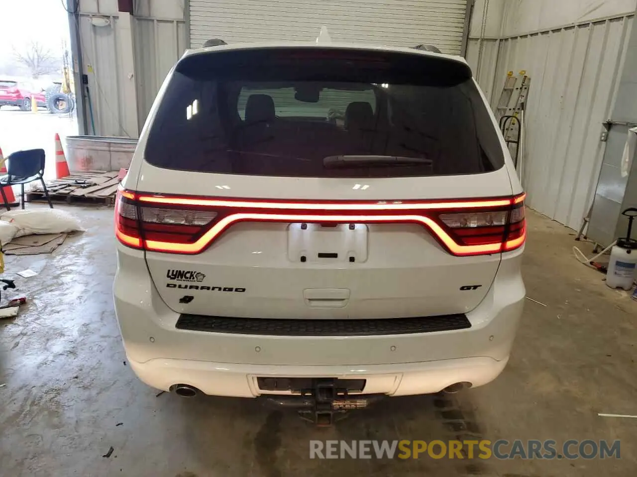 6 Photograph of a damaged car 1C4RDJDG0MC572246 DODGE DURANGO 2021