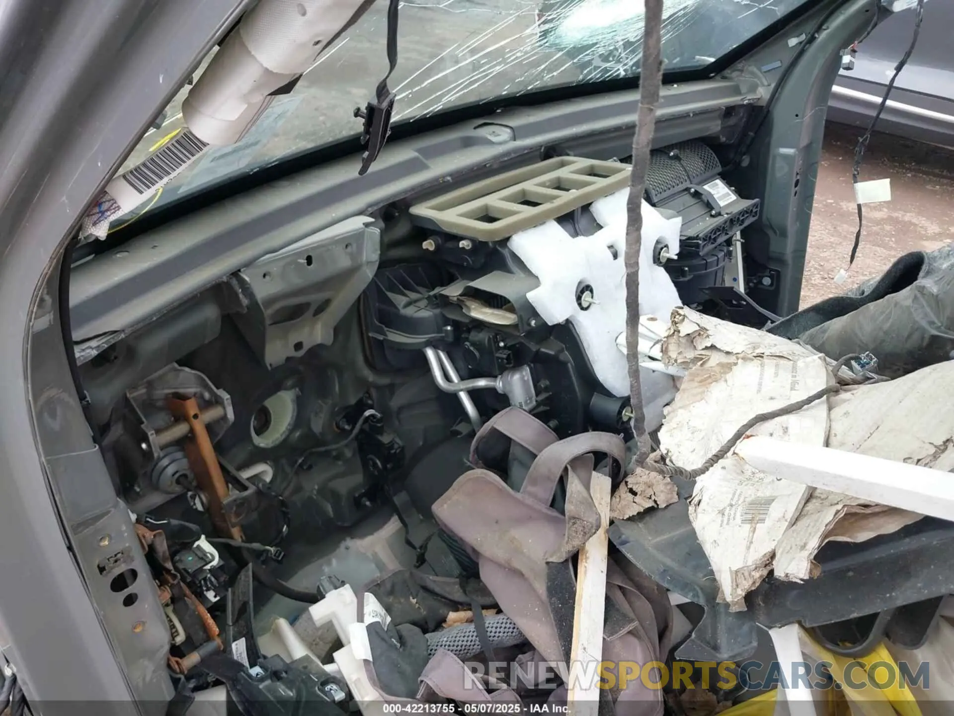 14 Photograph of a damaged car 1C4RDJDG0MC626290 DODGE DURANGO 2021