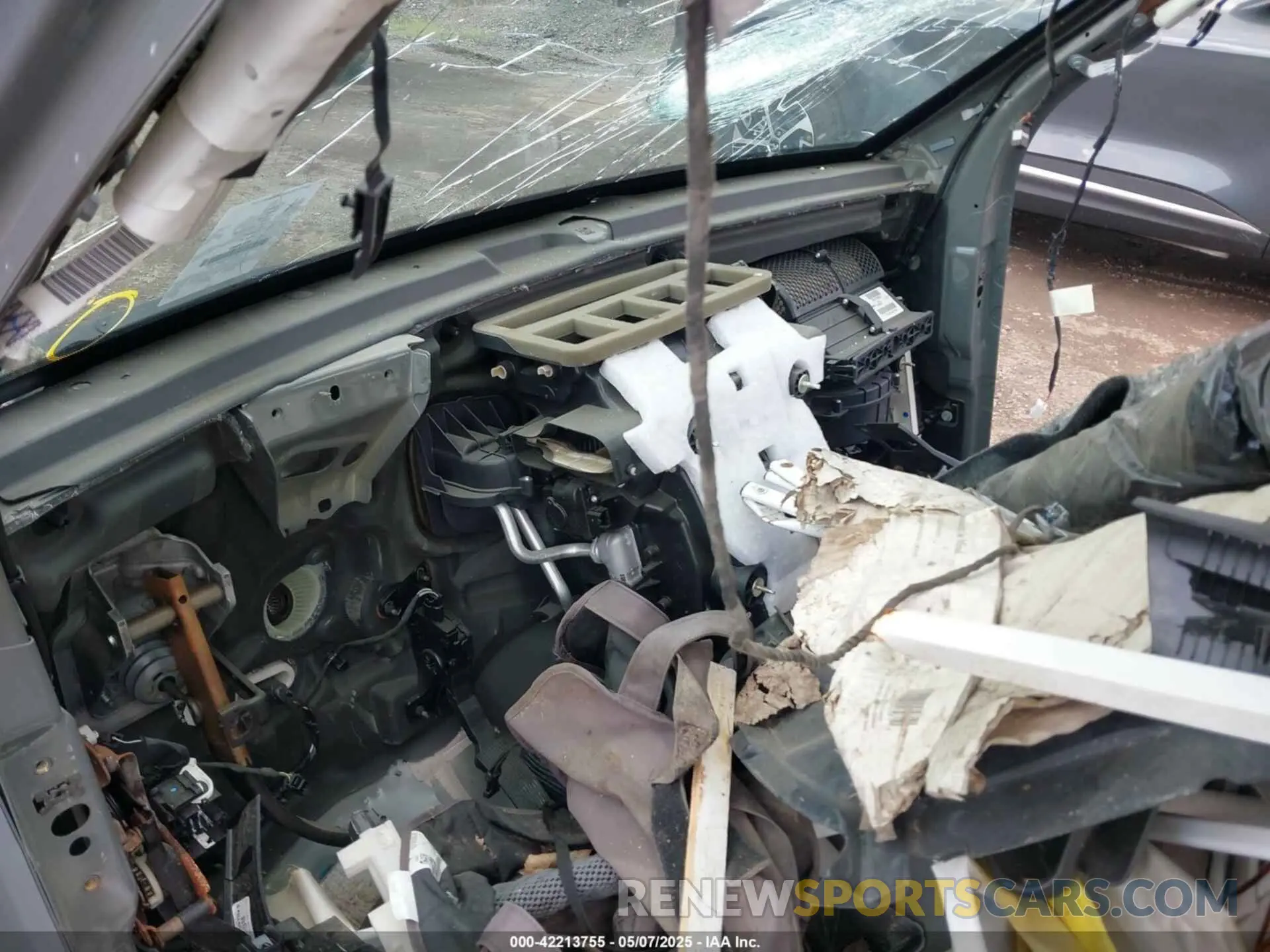 7 Photograph of a damaged car 1C4RDJDG0MC626290 DODGE DURANGO 2021