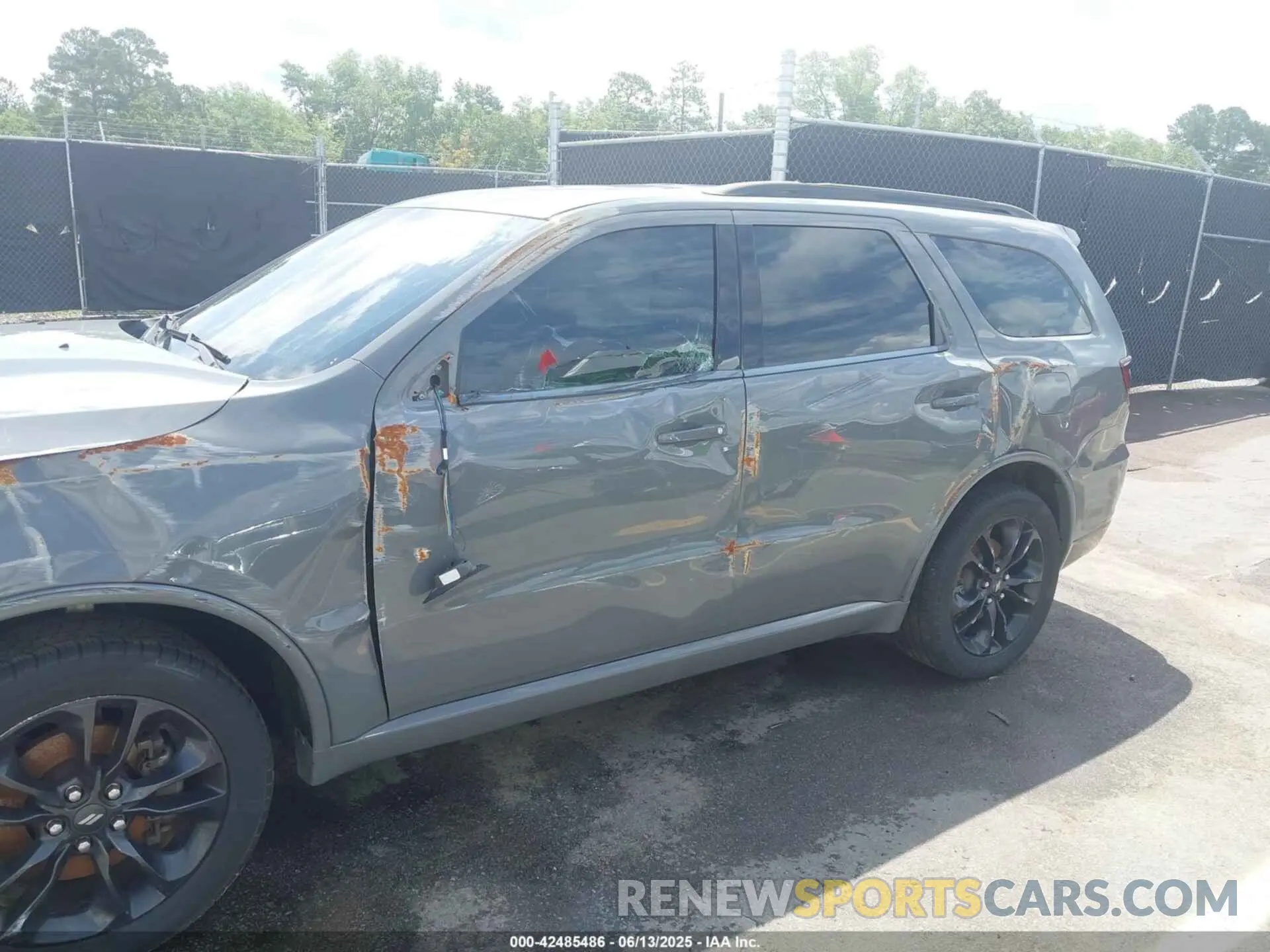 6 Photograph of a damaged car 1C4RDJDG2MC697331 DODGE DURANGO 2021
