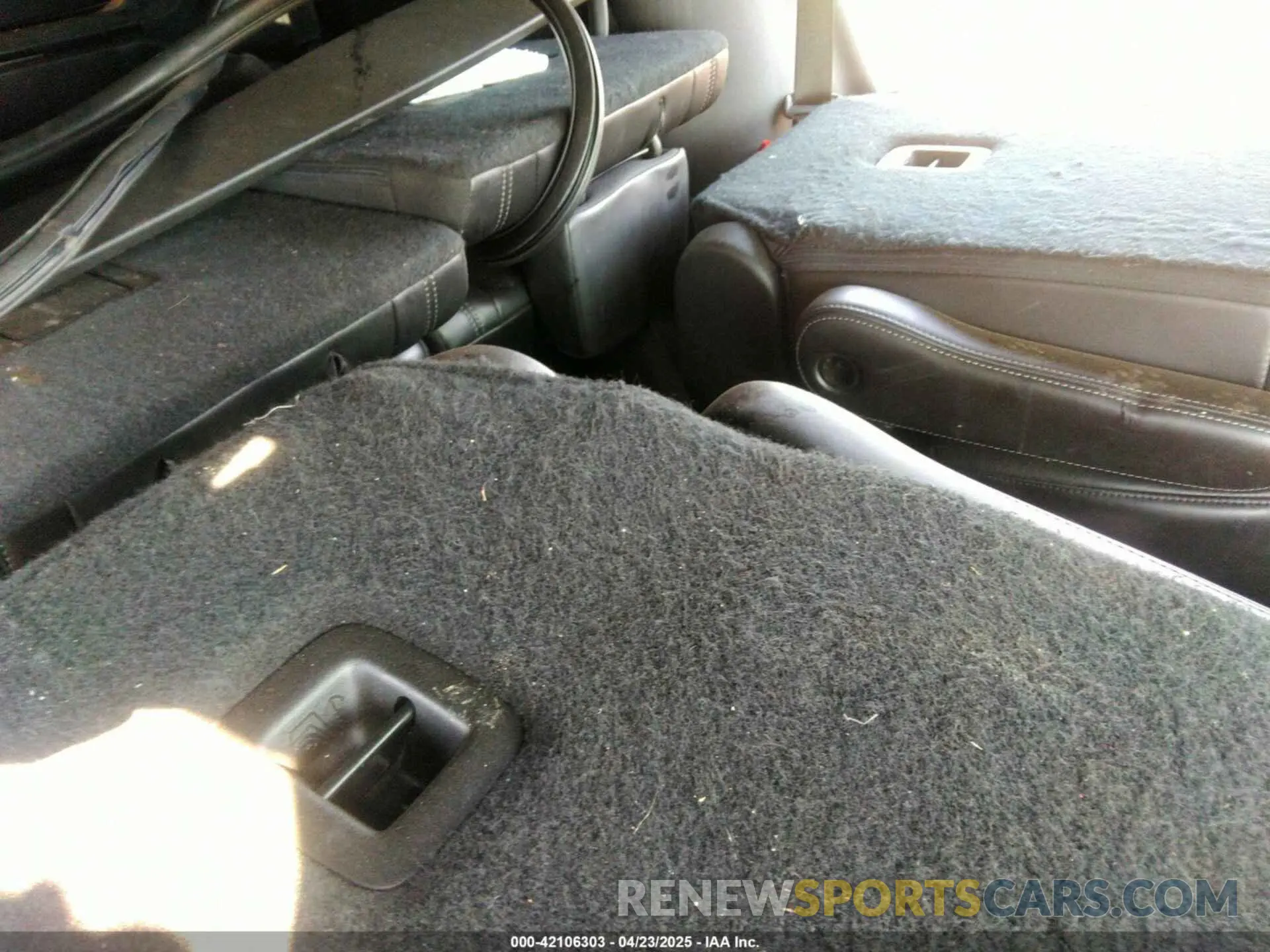 8 Photograph of a damaged car 1C4RDJDG3MC521002 DODGE DURANGO 2021