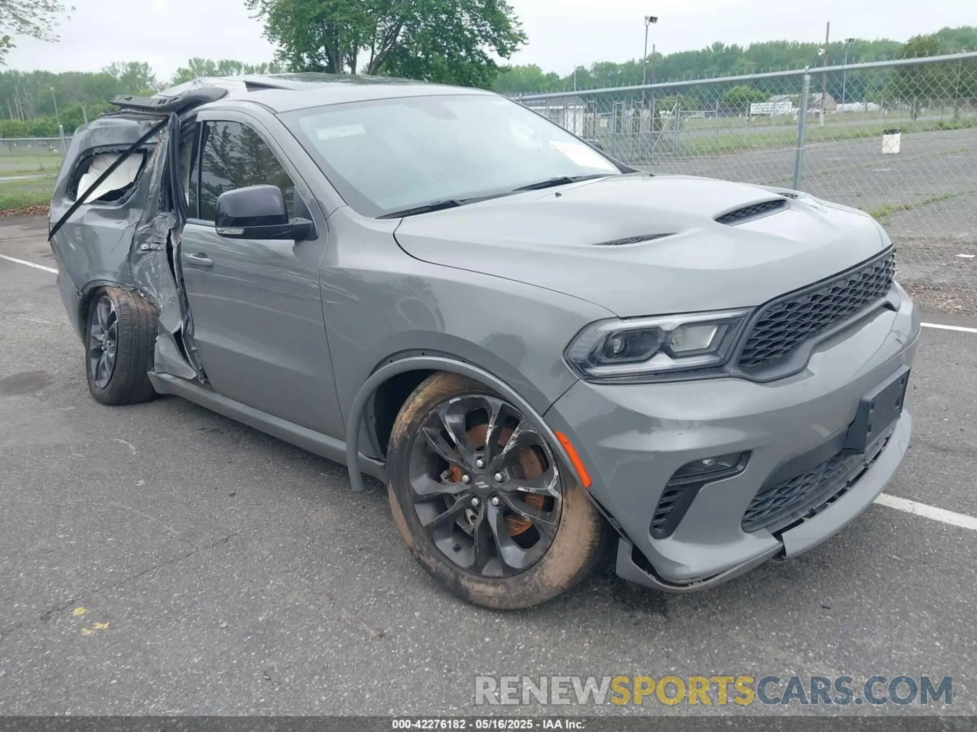 1 Photograph of a damaged car 1C4RDJDG4MC725159 DODGE DURANGO 2021