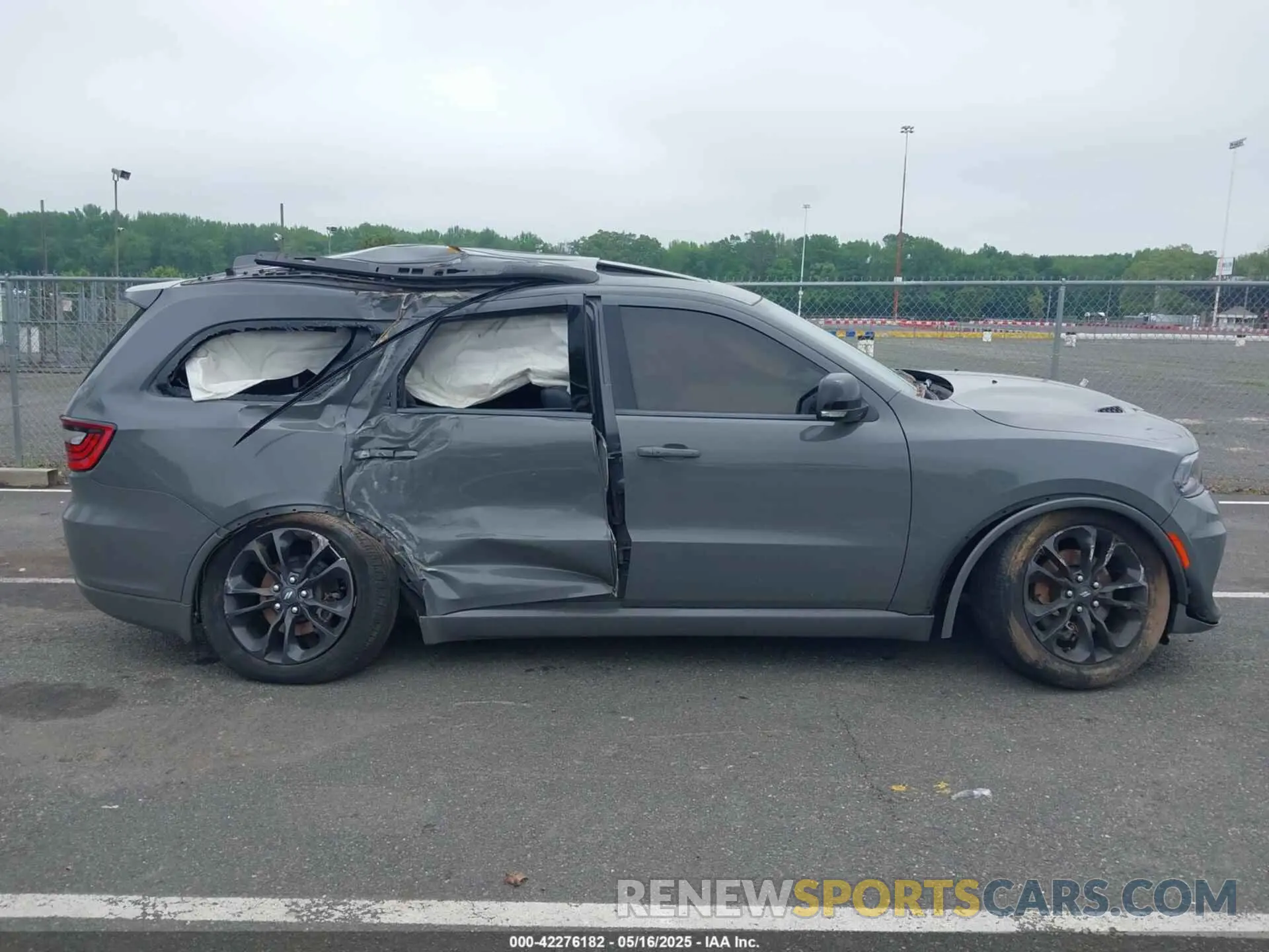 12 Photograph of a damaged car 1C4RDJDG4MC725159 DODGE DURANGO 2021