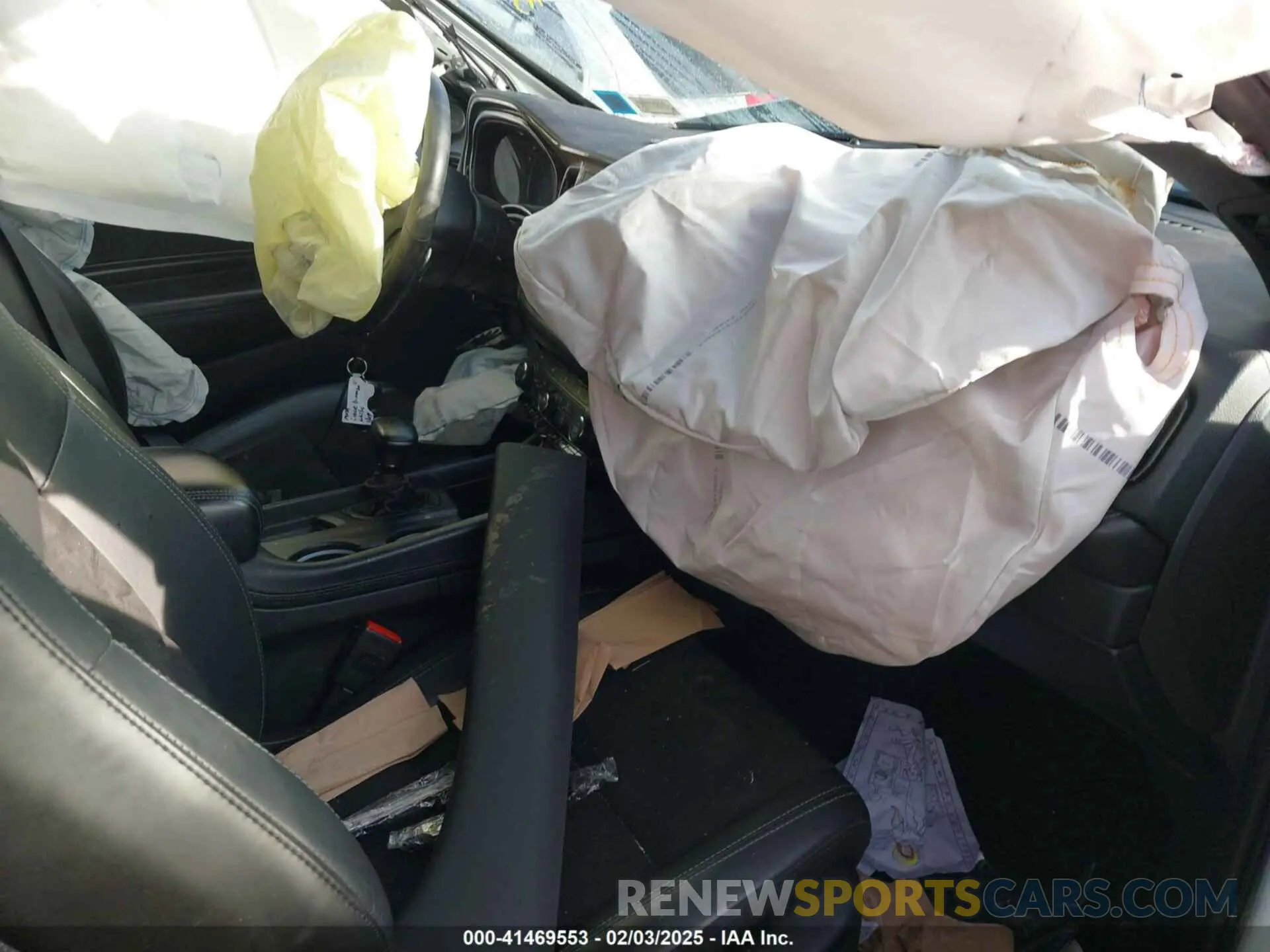 5 Photograph of a damaged car 1C4RDJDG4MC865017 DODGE DURANGO 2021