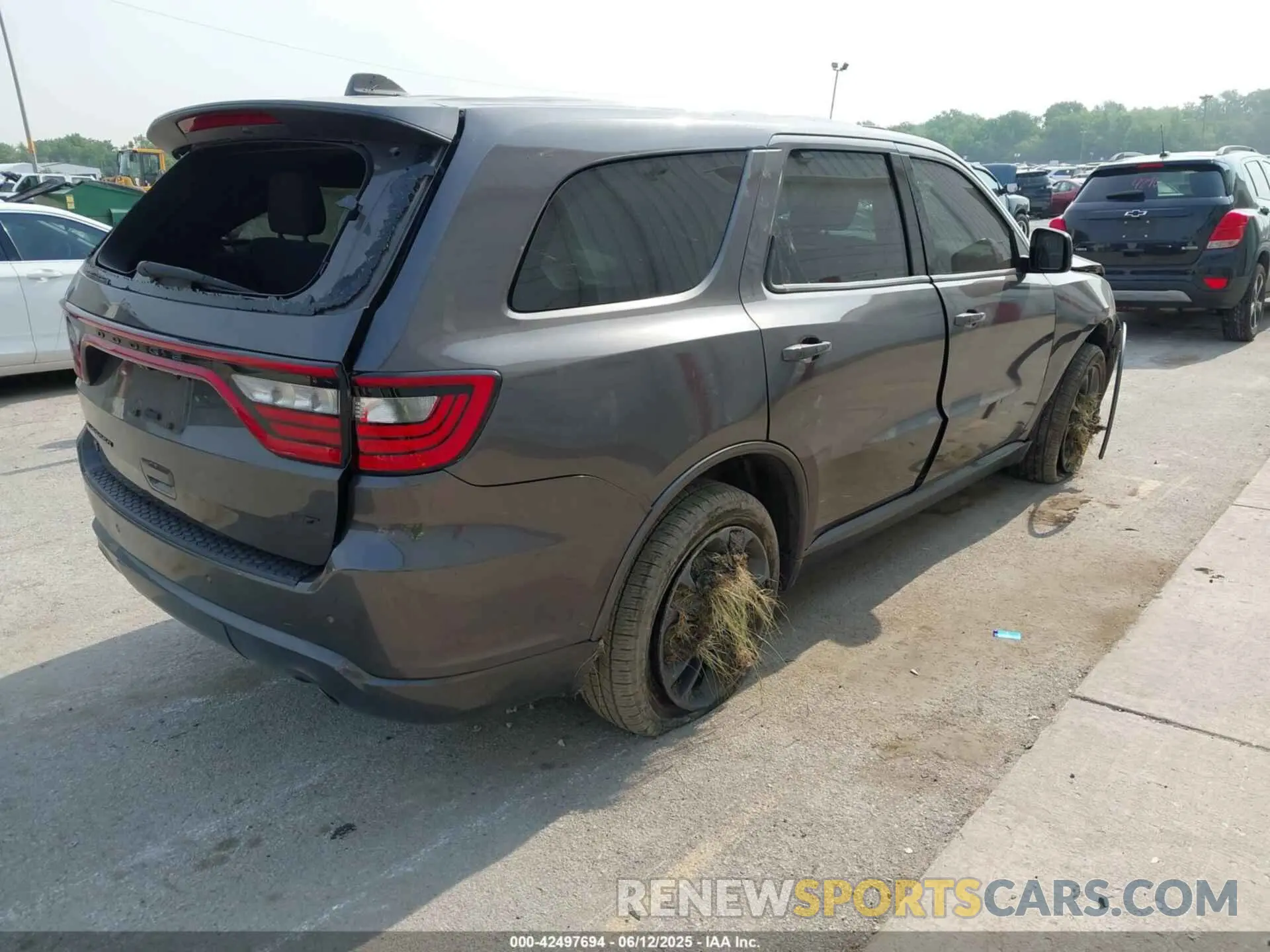 4 Photograph of a damaged car 1C4RDJDG5MC558505 DODGE DURANGO 2021