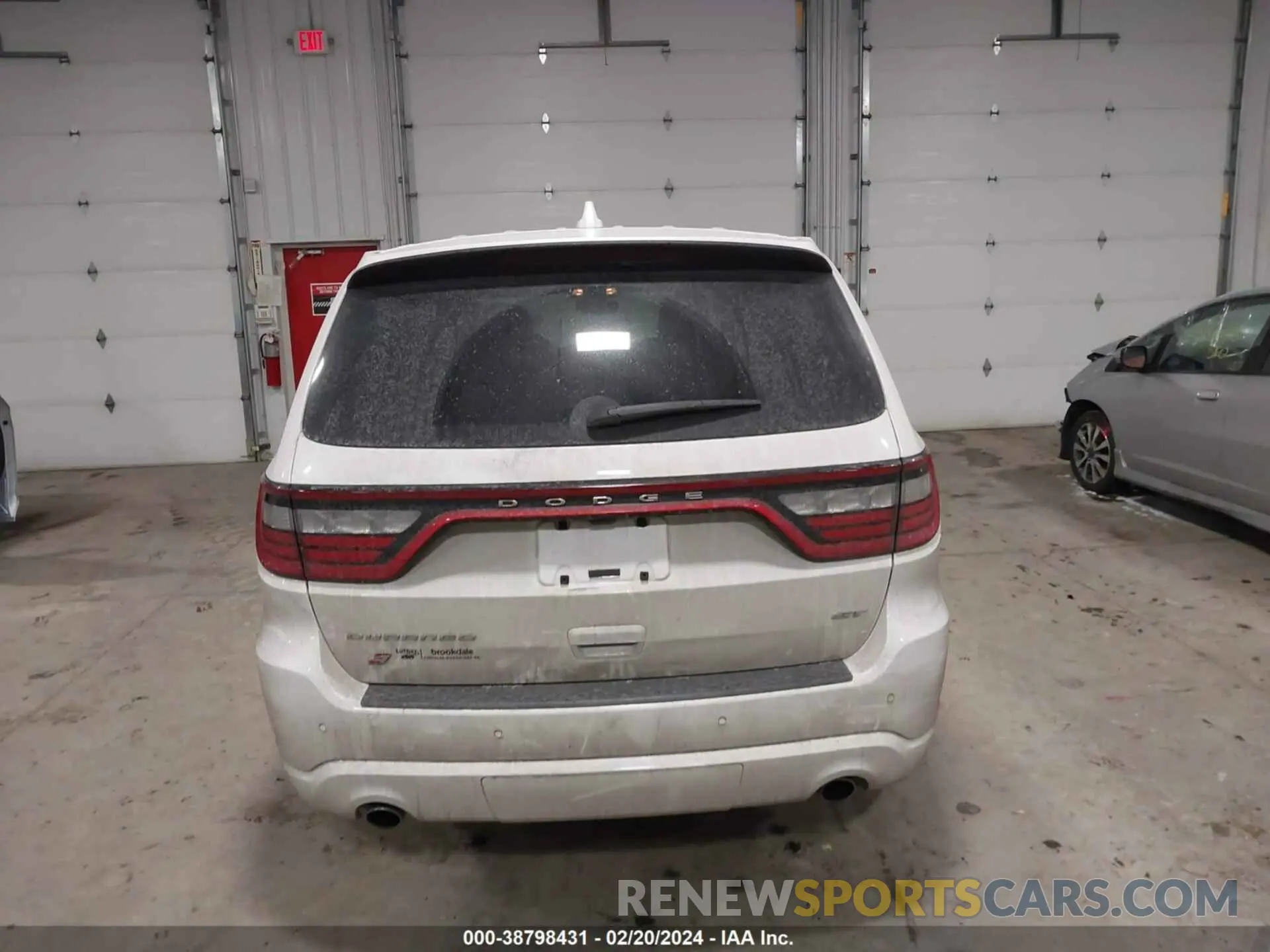 16 Photograph of a damaged car 1C4RDJDG5MC602342 DODGE DURANGO 2021