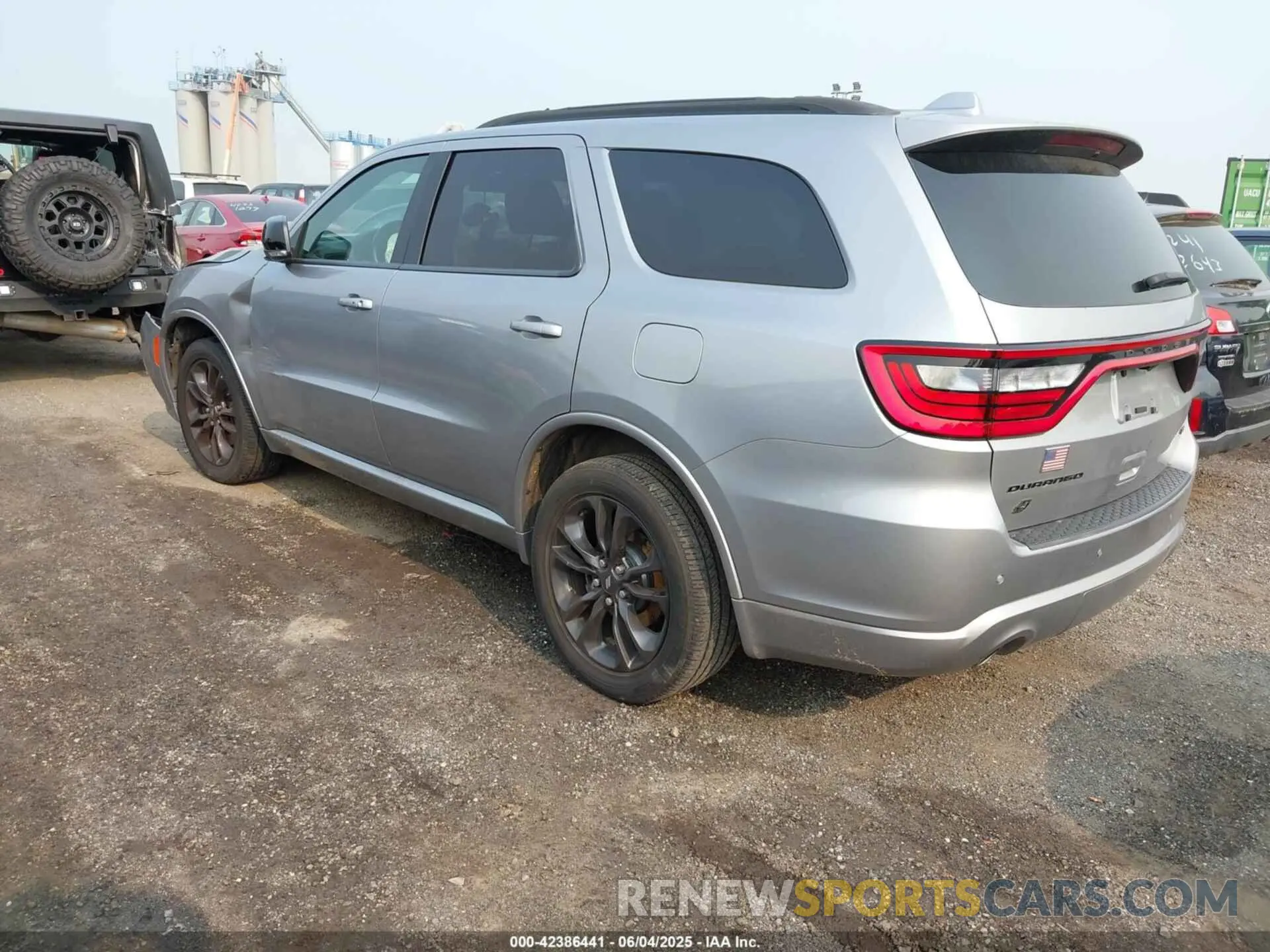3 Photograph of a damaged car 1C4RDJDG5MC751382 DODGE DURANGO 2021
