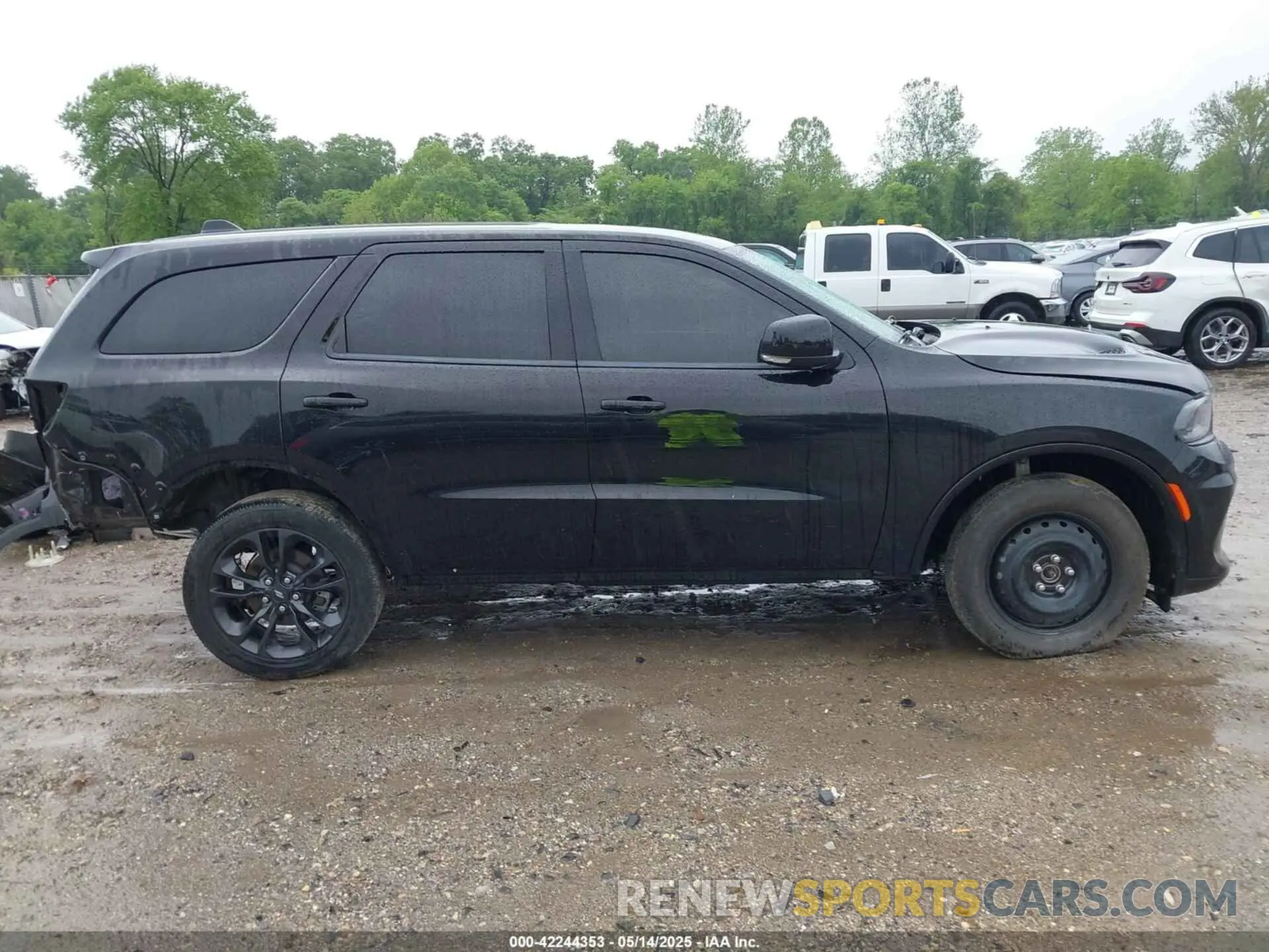 13 Photograph of a damaged car 1C4RDJDG6MC766330 DODGE DURANGO 2021