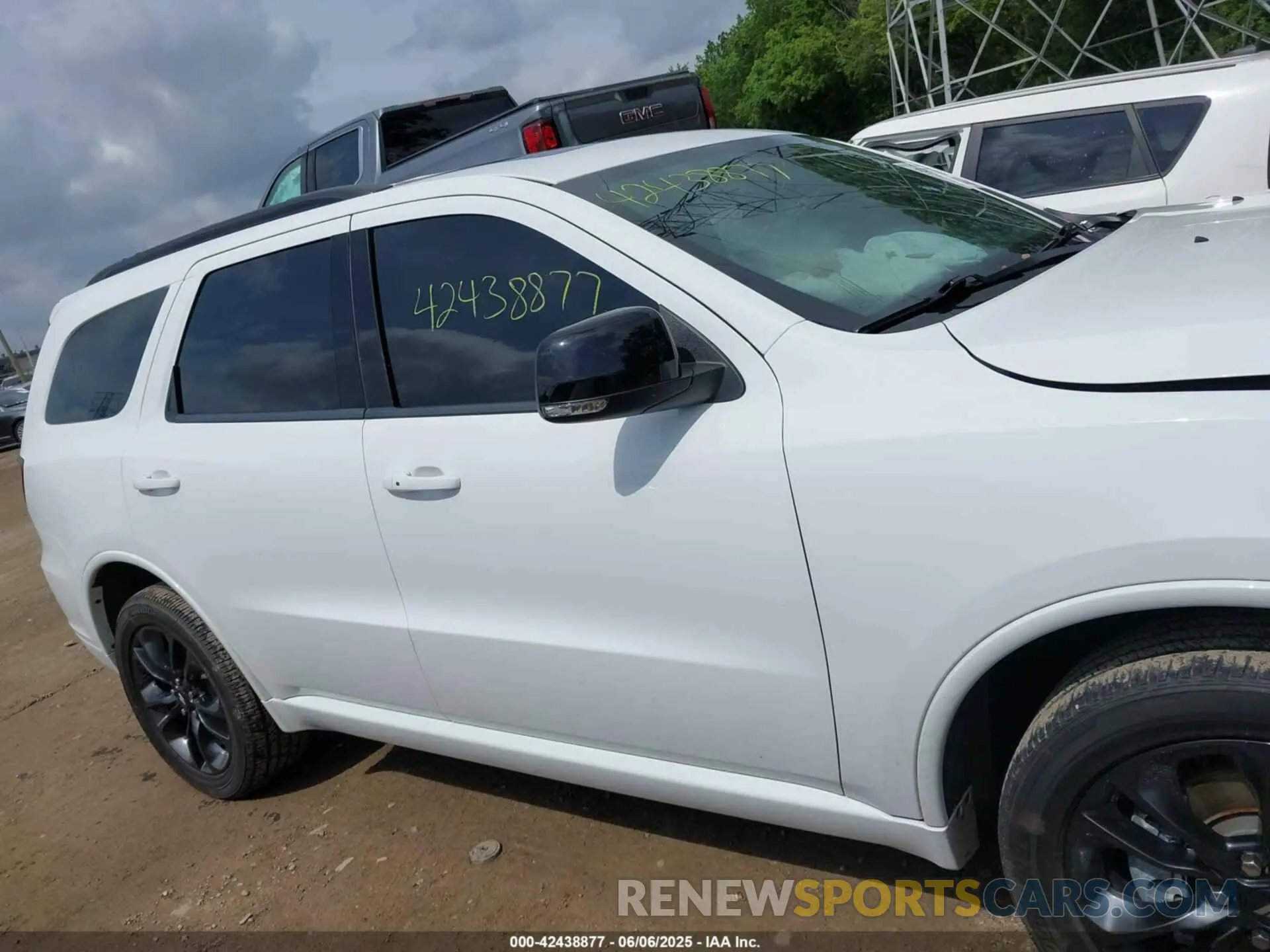 13 Photograph of a damaged car 1C4RDJDG8MC850777 DODGE DURANGO 2021