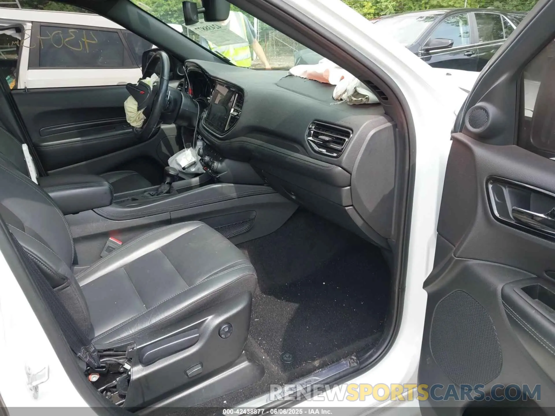 5 Photograph of a damaged car 1C4RDJDG8MC850777 DODGE DURANGO 2021