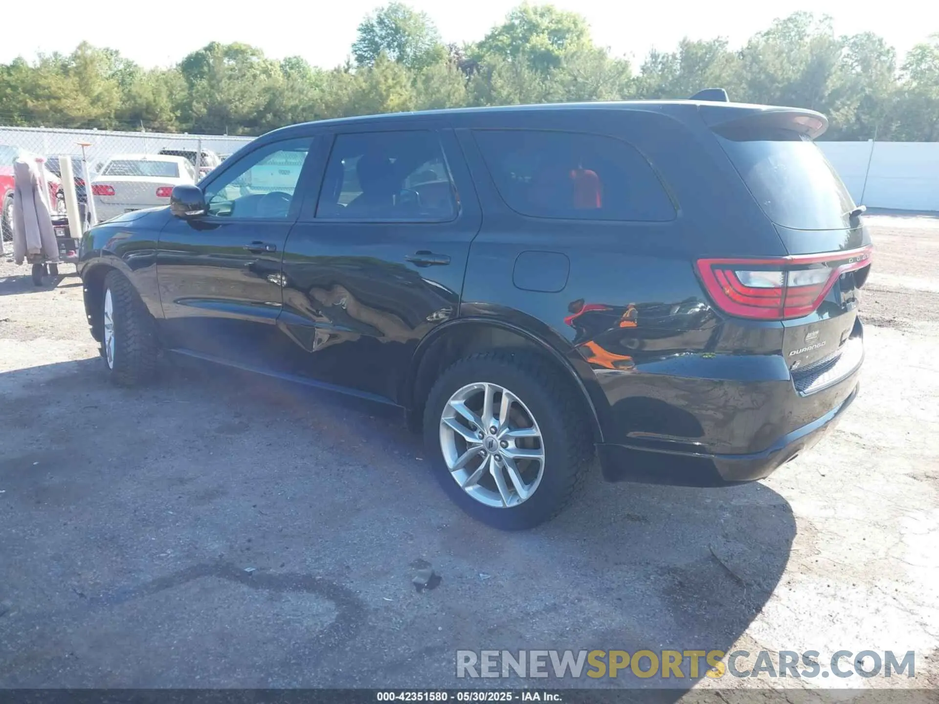3 Photograph of a damaged car 1C4RDJDG9MC555378 DODGE DURANGO 2021