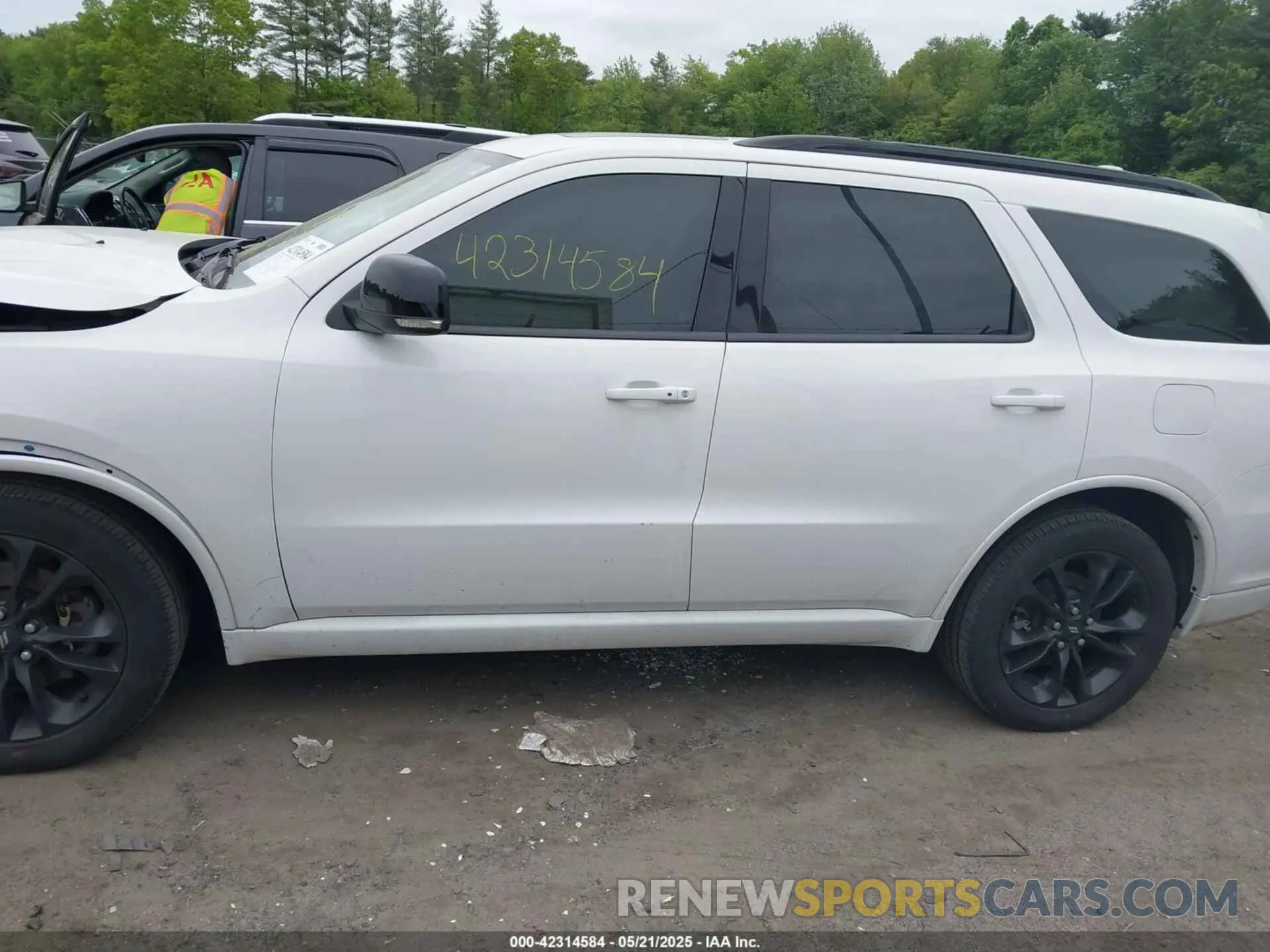 15 Photograph of a damaged car 1C4RDJDG9MC757654 DODGE DURANGO 2021