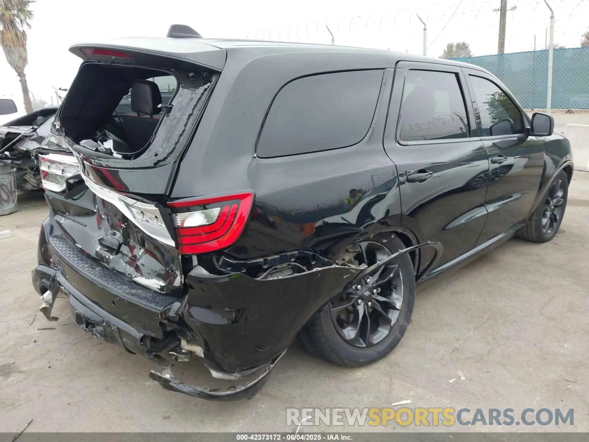 4 Photograph of a damaged car 1C4SDHCT5MC660105 DODGE DURANGO 2021