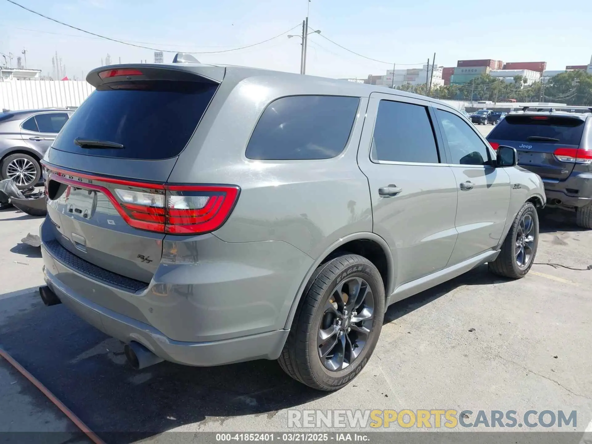 4 Photograph of a damaged car 1C4SDHCT9MC573095 DODGE DURANGO 2021