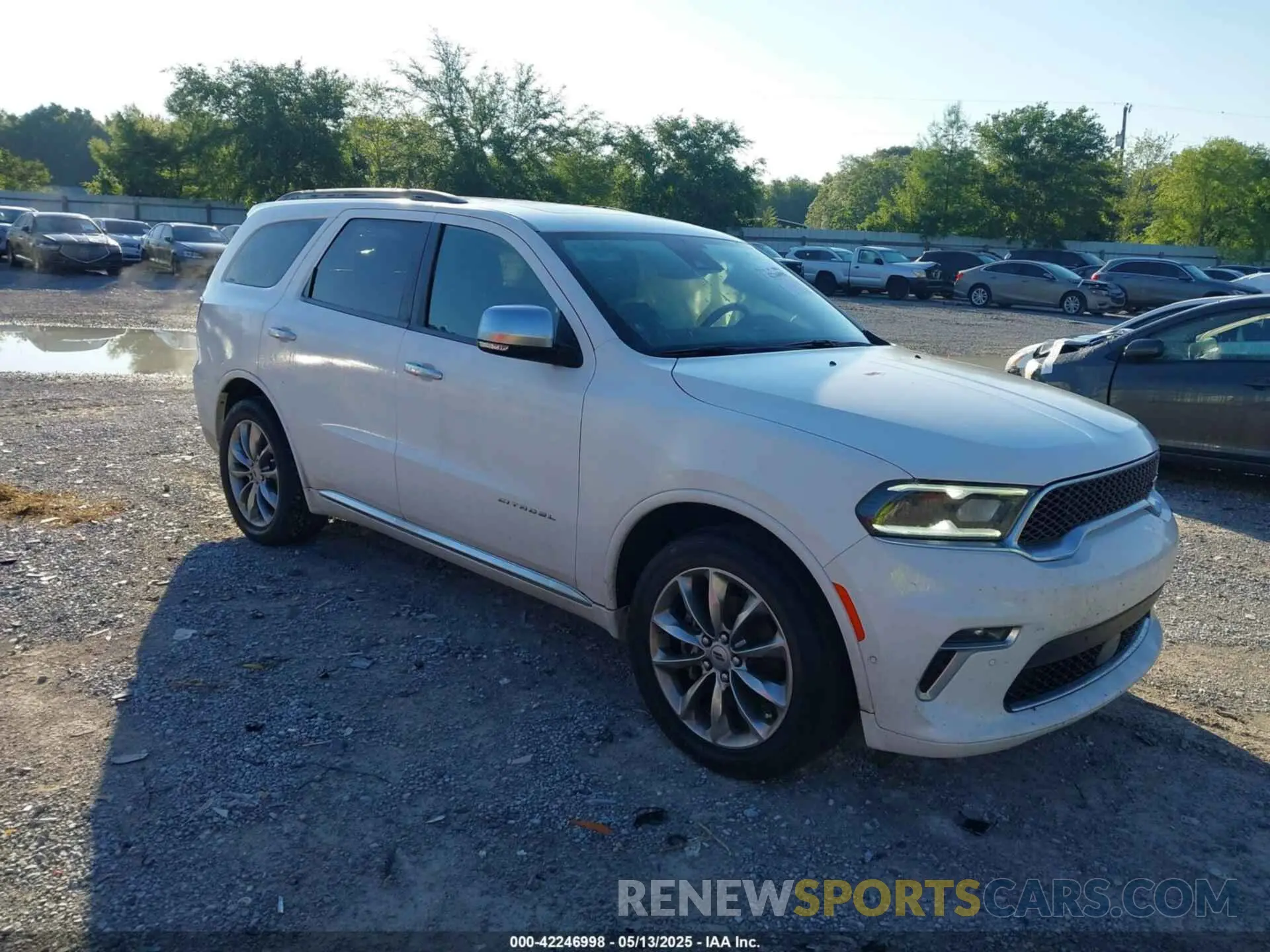 1 Photograph of a damaged car 1C4SDHET7MC760977 DODGE DURANGO 2021