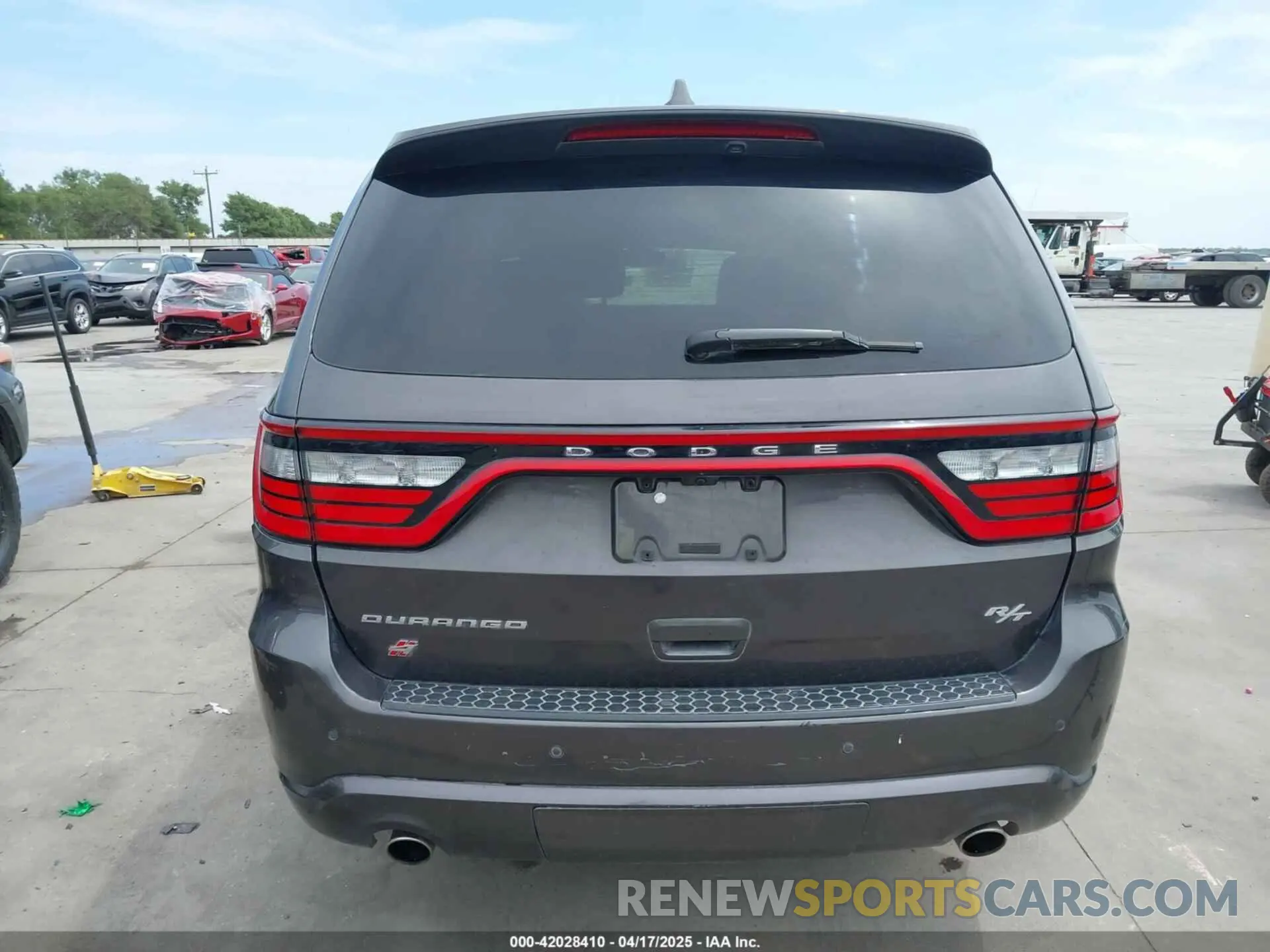 21 Photograph of a damaged car 1C4SDJCT1MC820407 DODGE DURANGO 2021