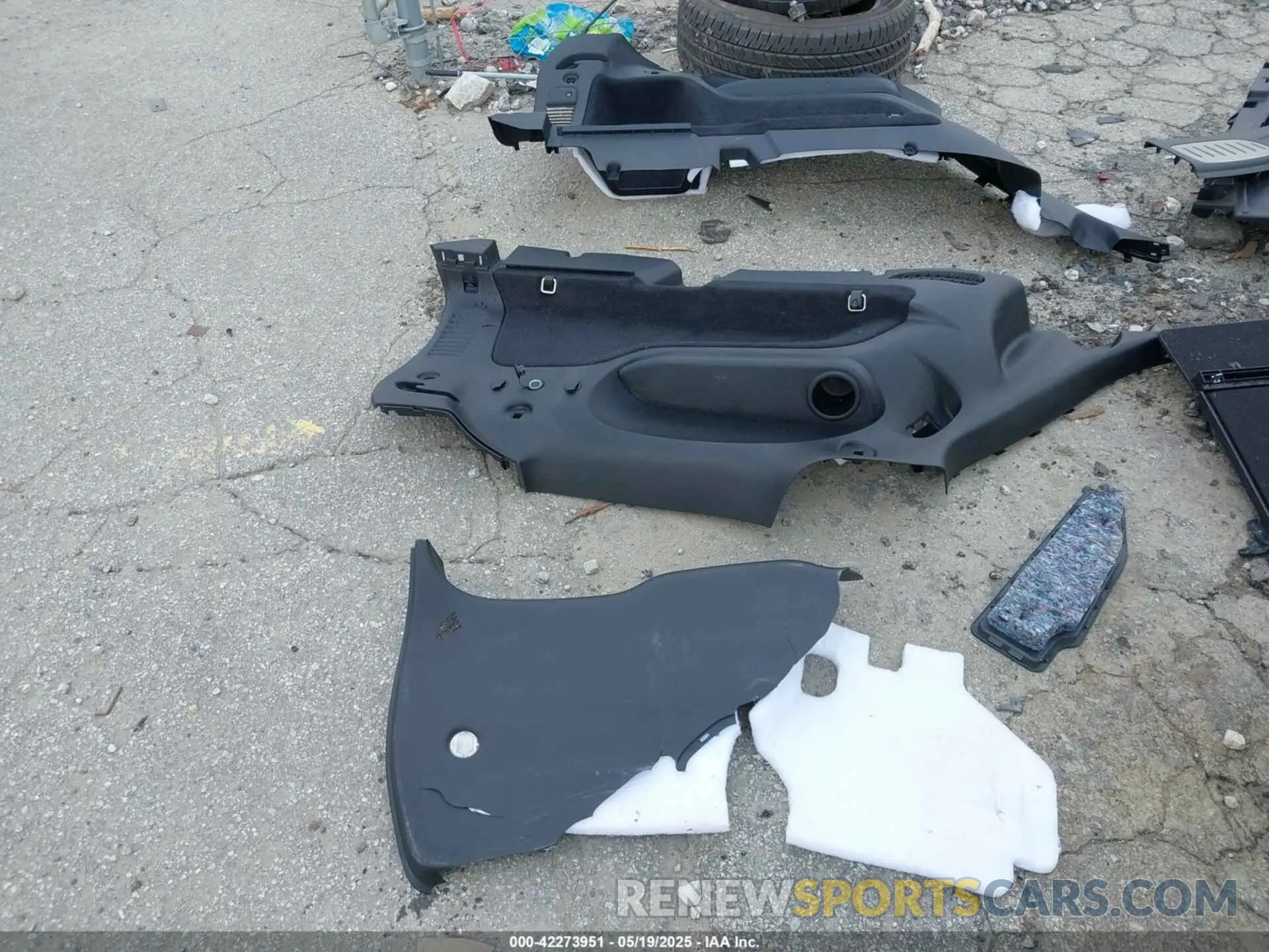 12 Photograph of a damaged car 1C4SDJCT6MC762357 DODGE DURANGO 2021