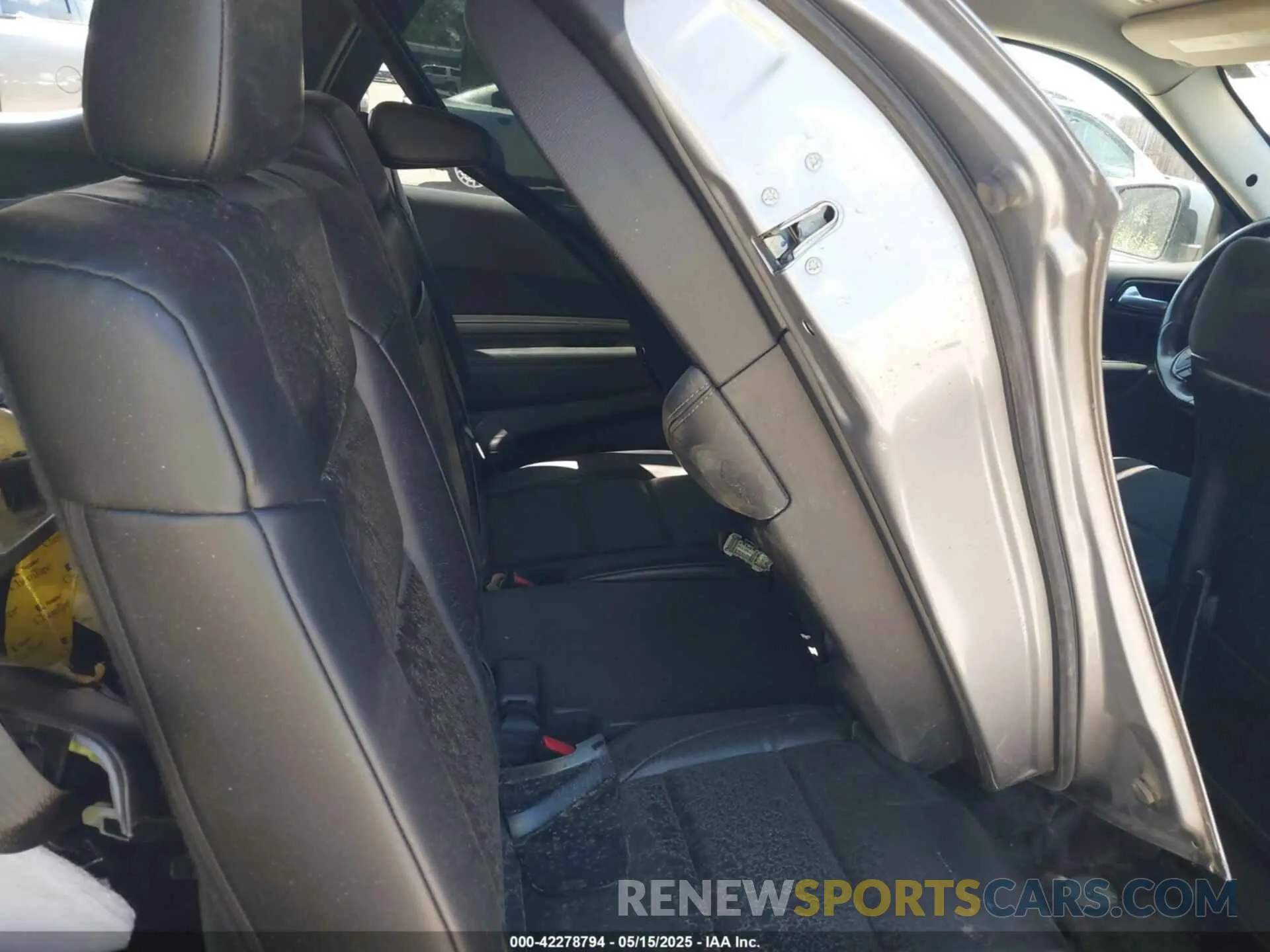 8 Photograph of a damaged car 1C4SDJFT0MC696318 DODGE DURANGO 2021