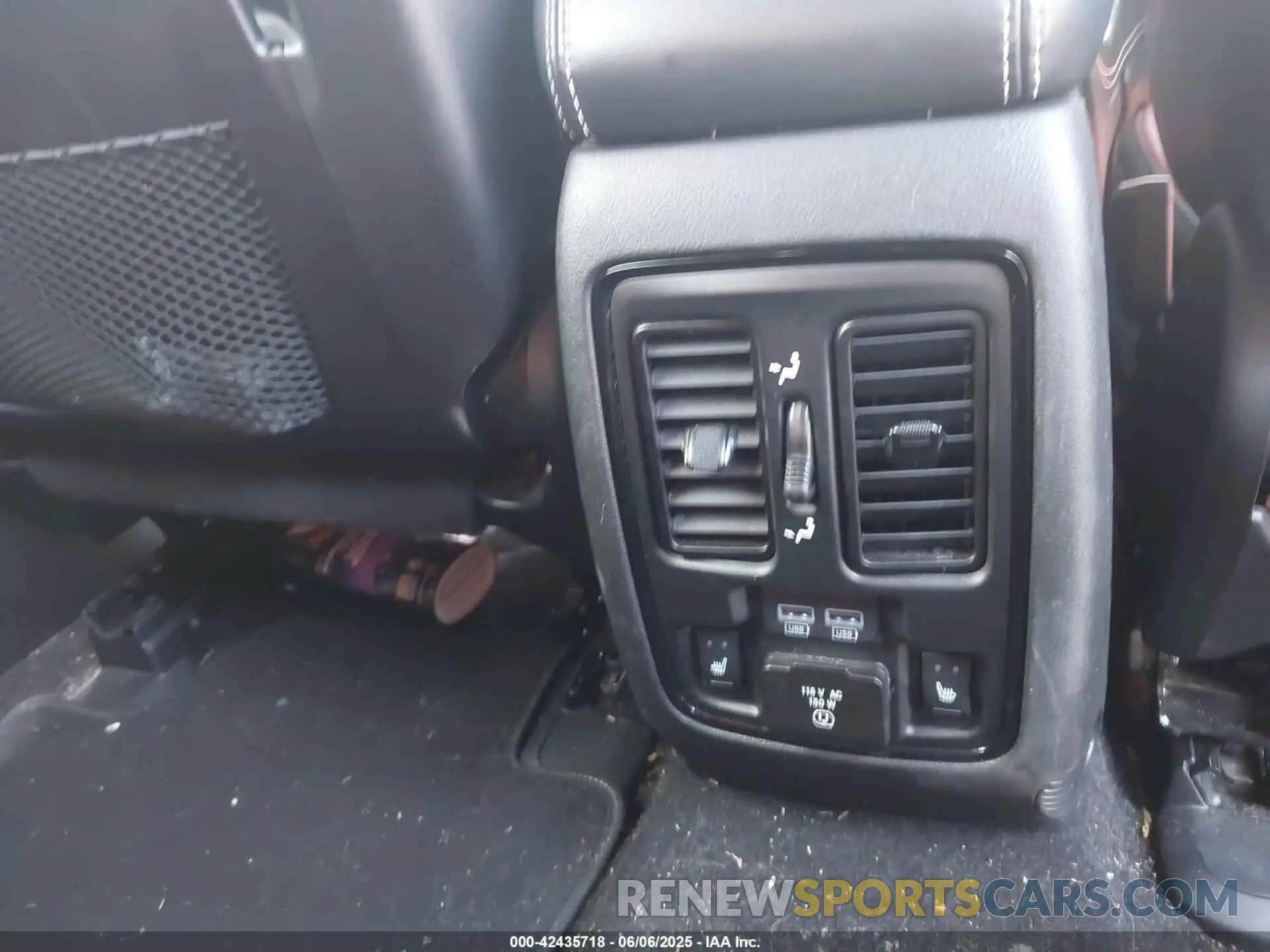 19 Photograph of a damaged car 1C4SDJH90MC643068 DODGE DURANGO 2021