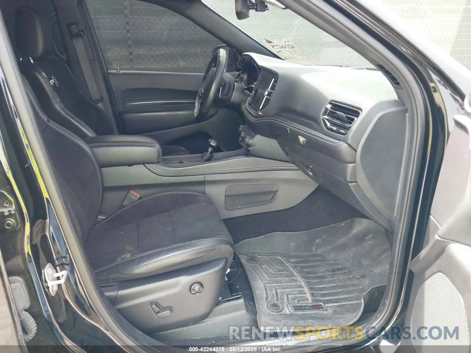 5 Photograph of a damaged car 1C4SDJH90MC689175 DODGE DURANGO 2021
