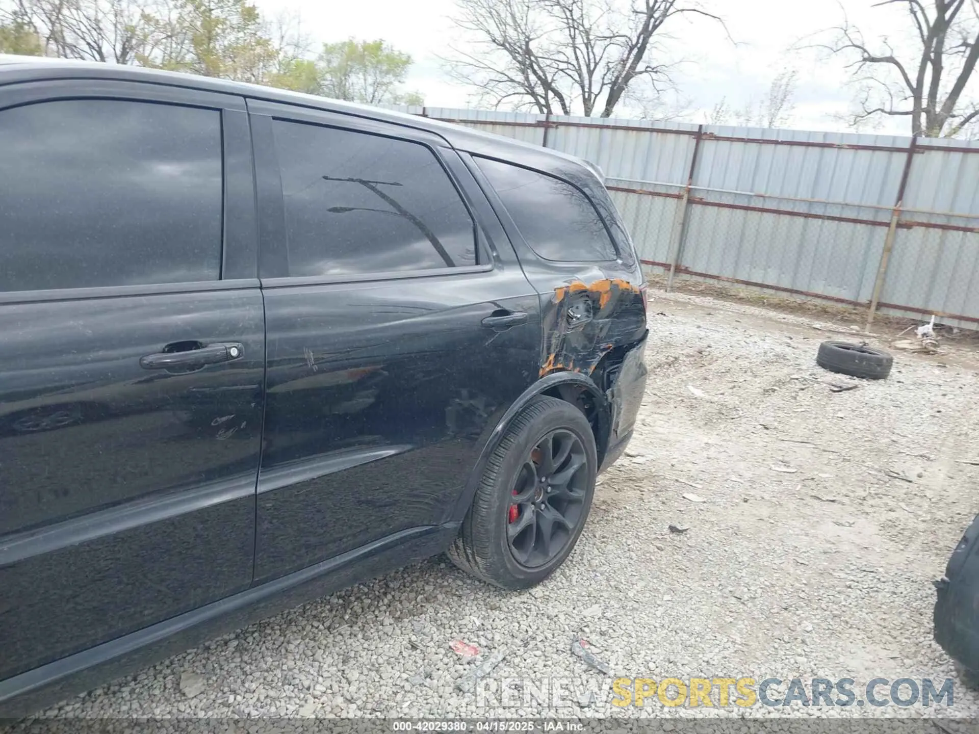 6 Photograph of a damaged car 1C4SDJH91MC682235 DODGE DURANGO 2021