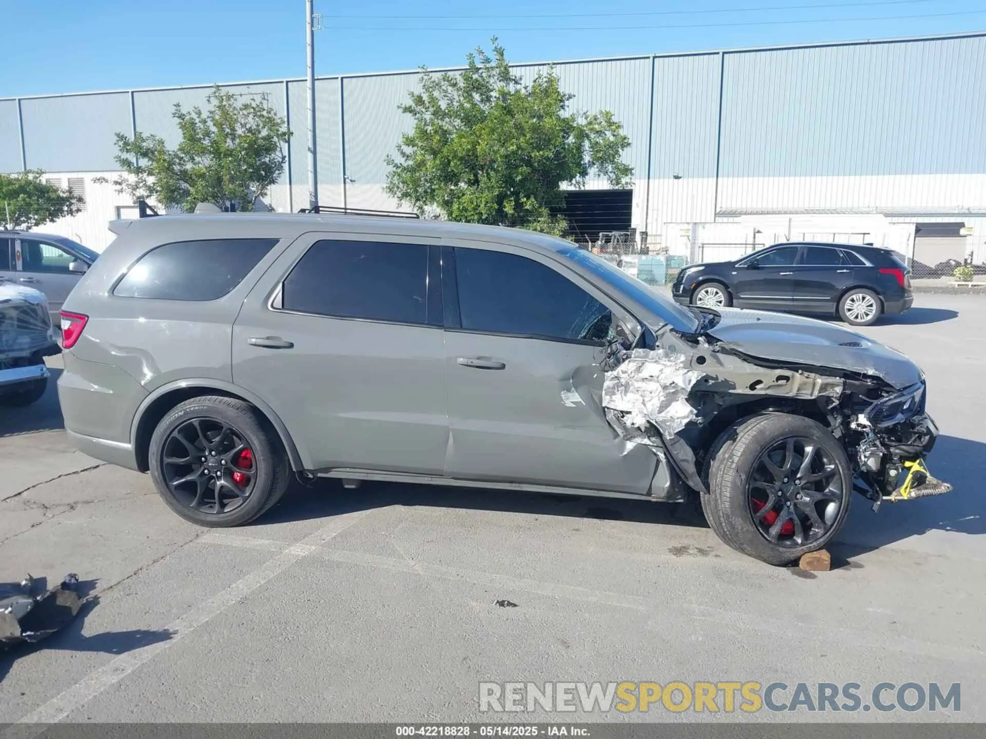 14 Photograph of a damaged car 1C4SDJH93MC662309 DODGE DURANGO 2021