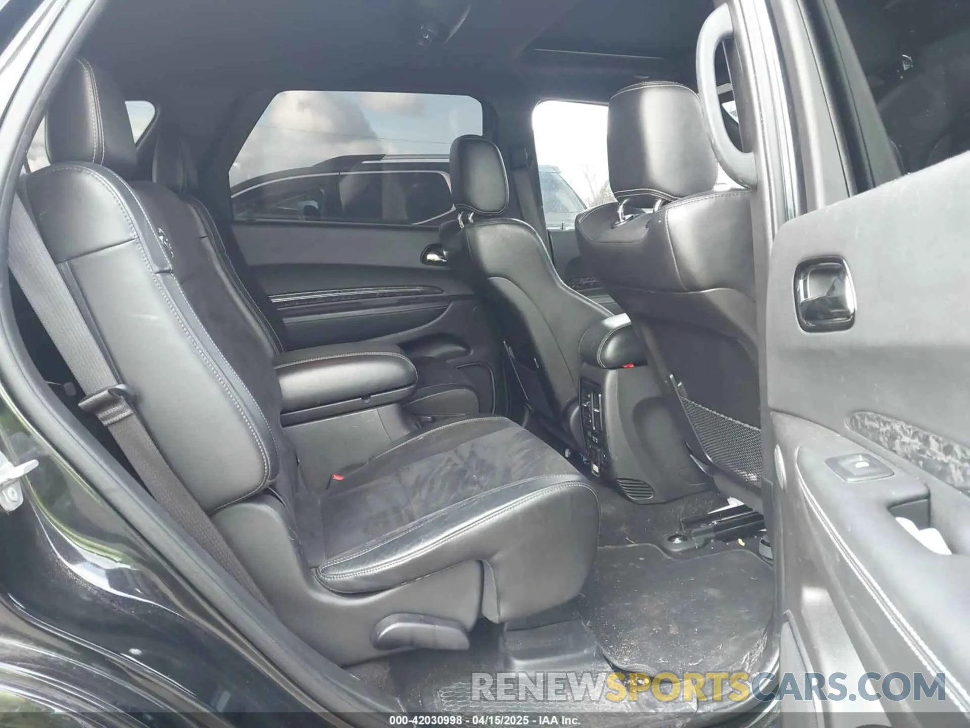 8 Photograph of a damaged car 1C4SDJH95MC692590 DODGE DURANGO 2021