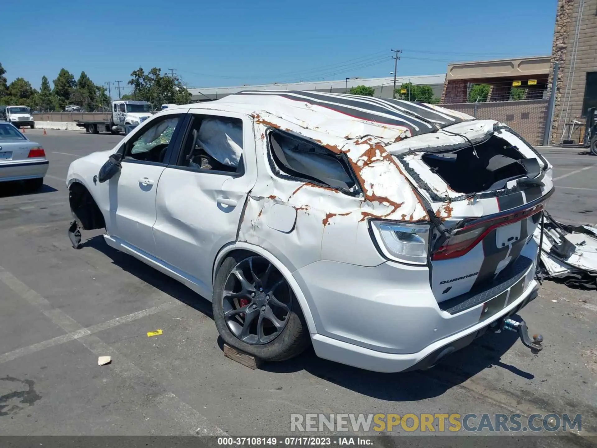 3 Photograph of a damaged car 1C4SDJH97MC689528 DODGE DURANGO 2021