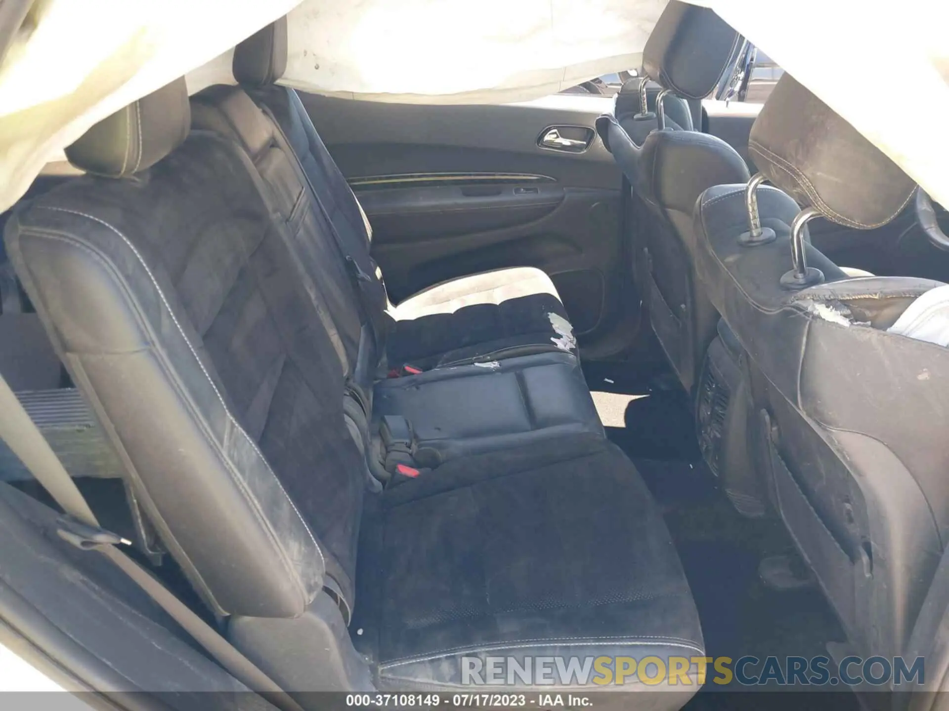 8 Photograph of a damaged car 1C4SDJH97MC689528 DODGE DURANGO 2021