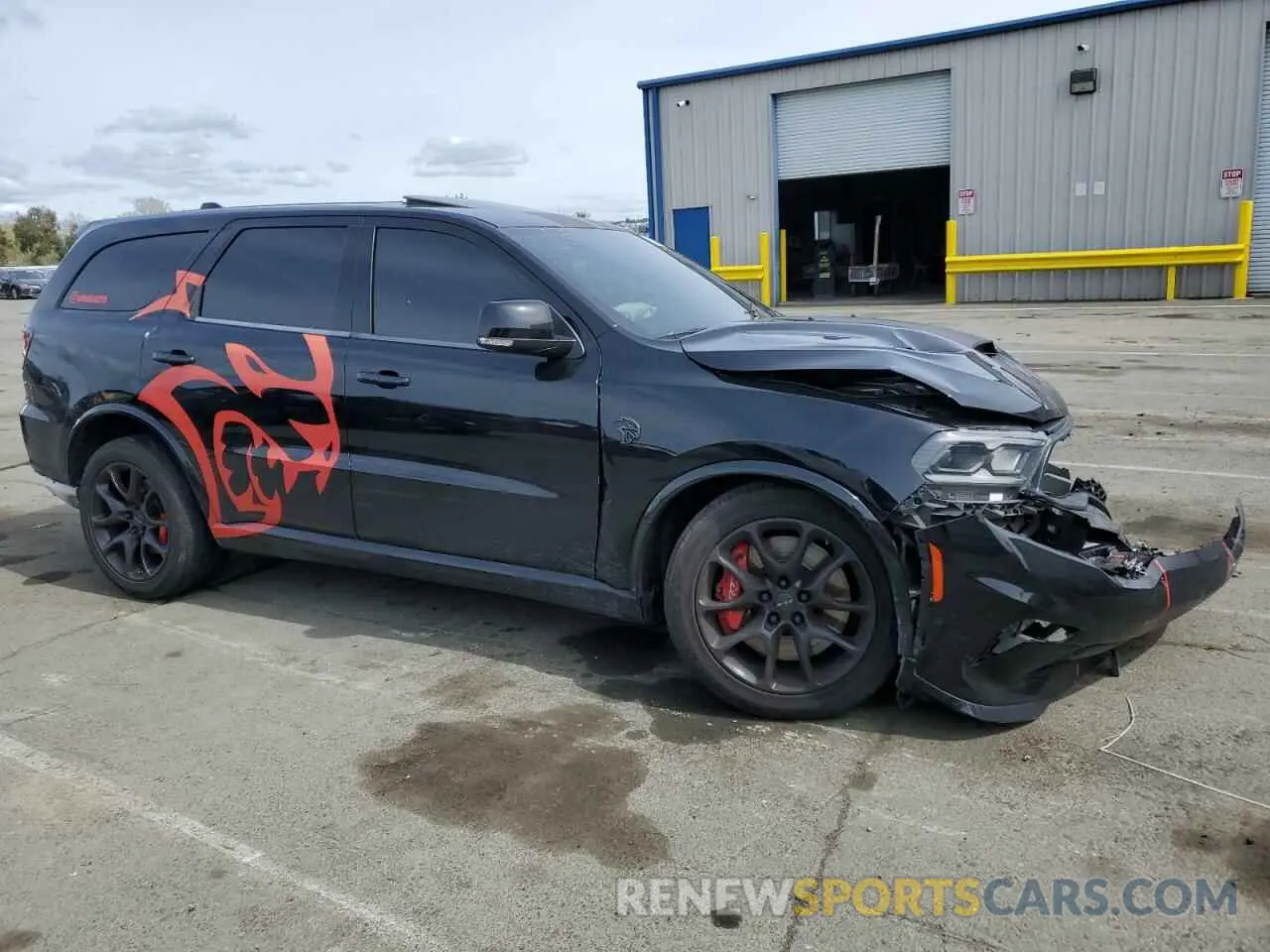 4 Photograph of a damaged car 1C4SDJH98MC689327 DODGE DURANGO 2021