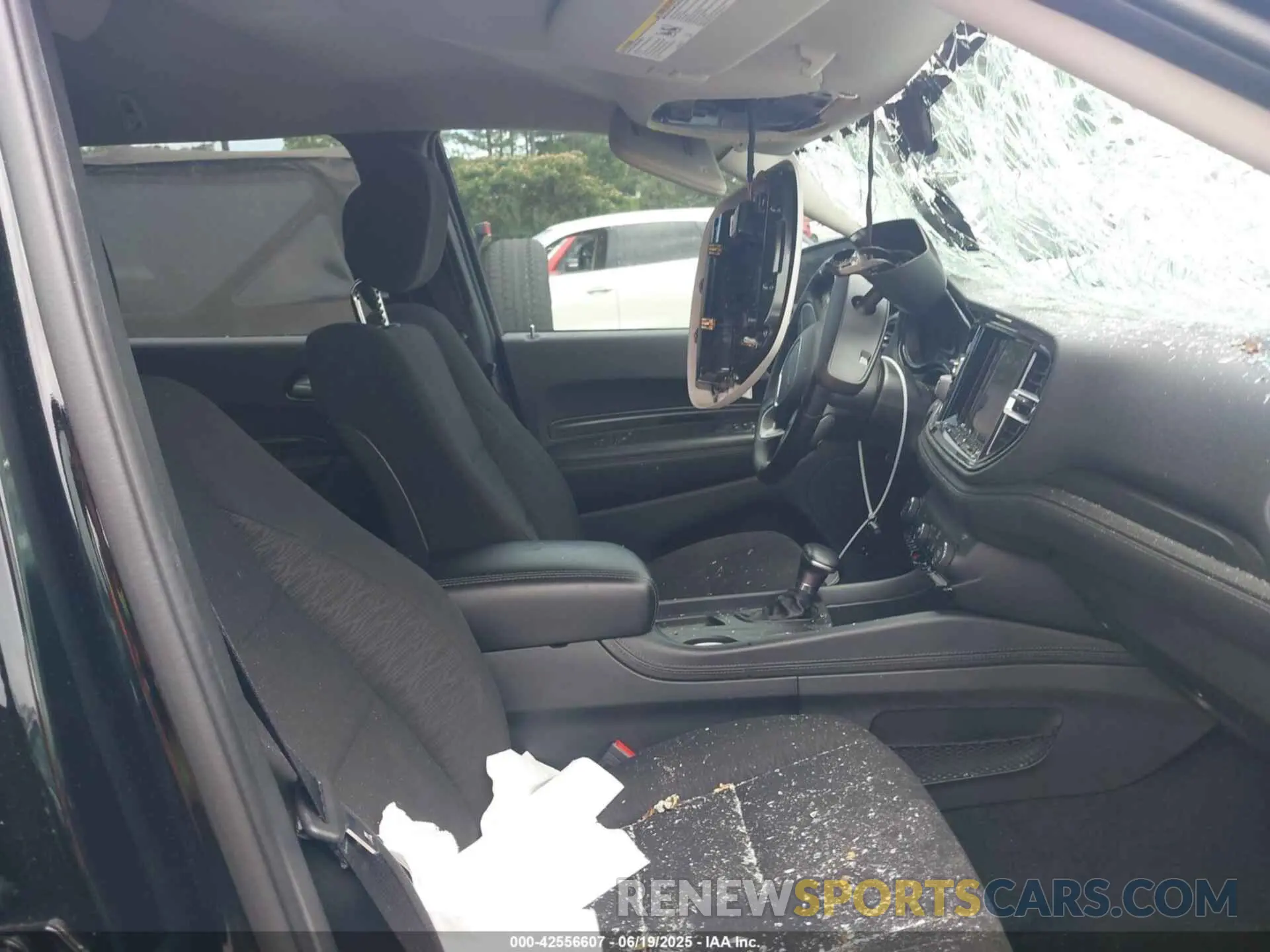 5 Photograph of a damaged car 1C4RDHAG9NC103056 DODGE DURANGO 2022