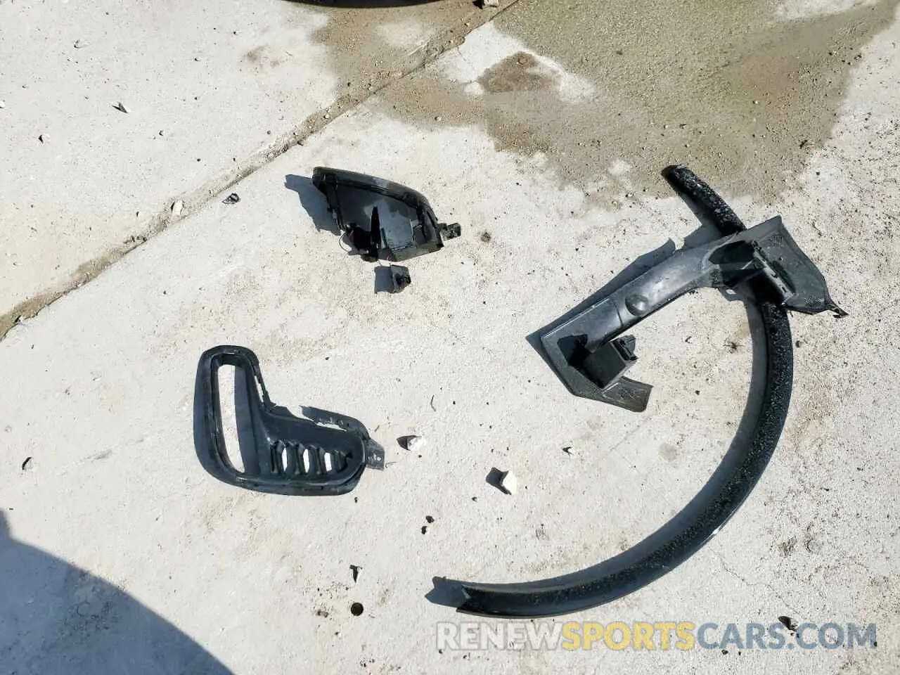 13 Photograph of a damaged car 1C4RDHDG1NC190091 DODGE DURANGO 2022