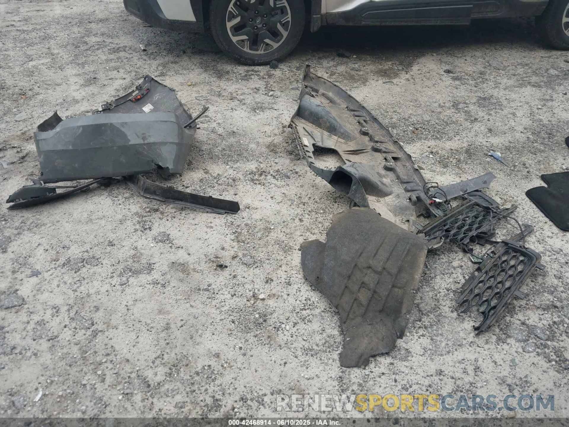 12 Photograph of a damaged car 1C4RDHDG5NC130802 DODGE DURANGO 2022