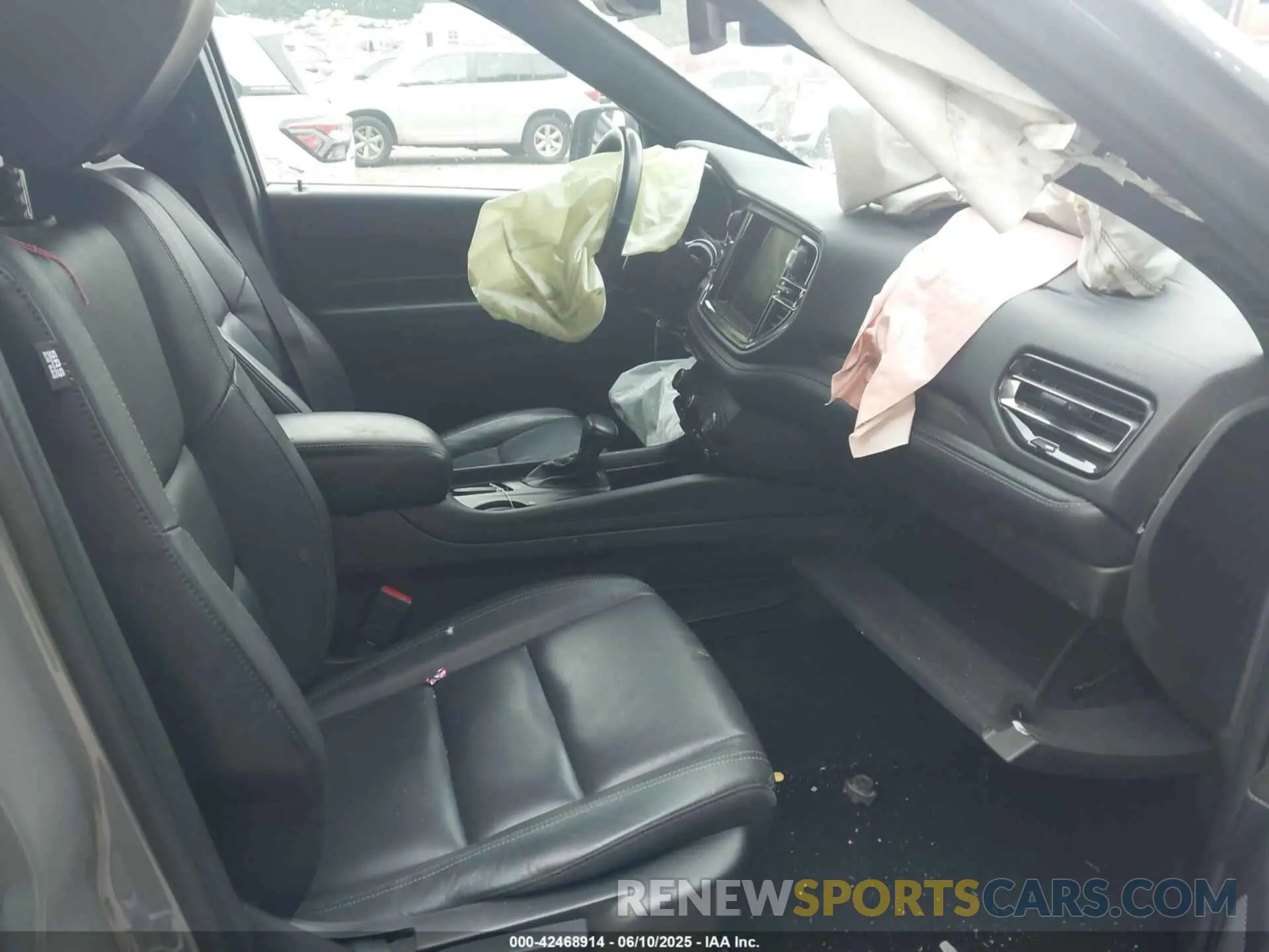 5 Photograph of a damaged car 1C4RDHDG5NC130802 DODGE DURANGO 2022