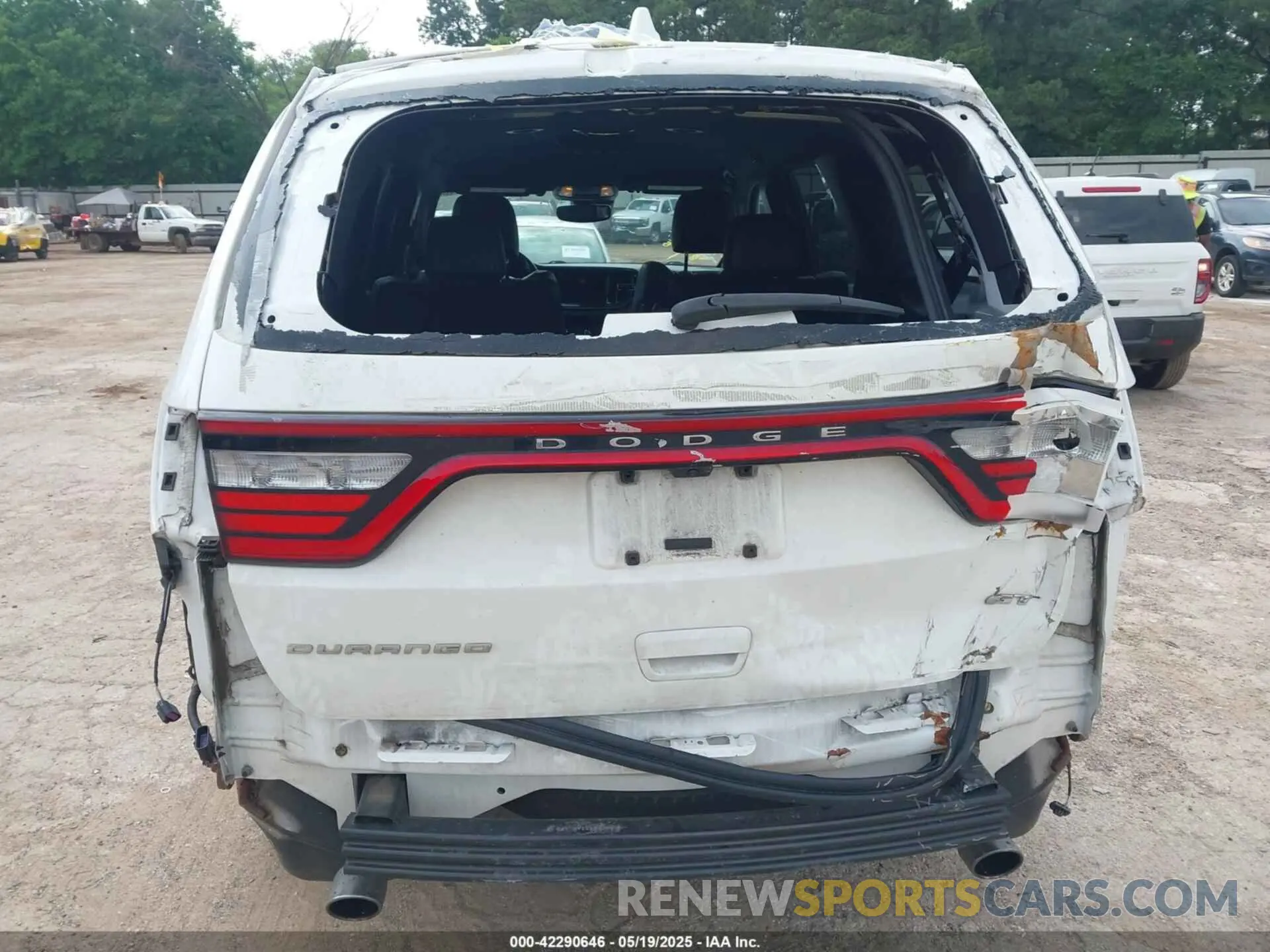 17 Photograph of a damaged car 1C4RDHDGXNC103143 DODGE DURANGO 2022
